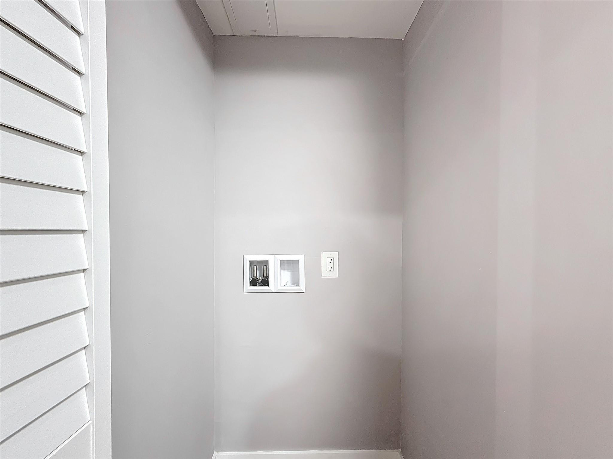 8818 W Mcnab Road 103