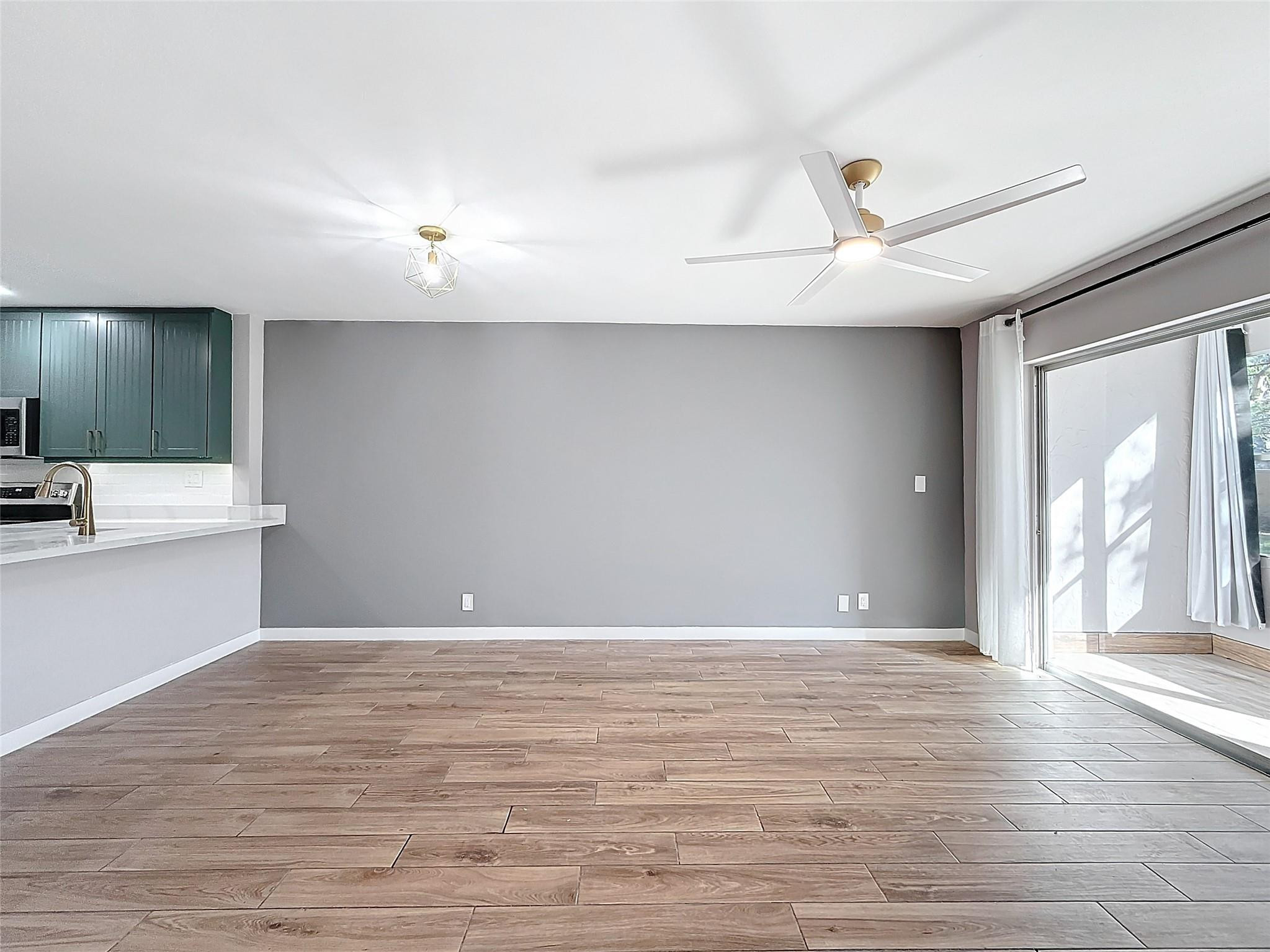 8818 W Mcnab Road 103