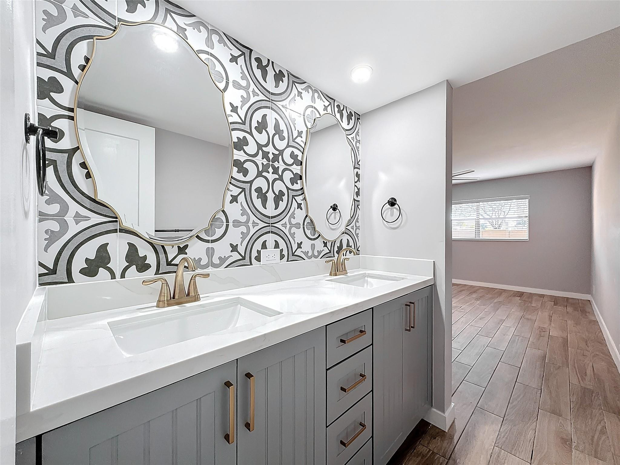 8818 W Mcnab Road 103