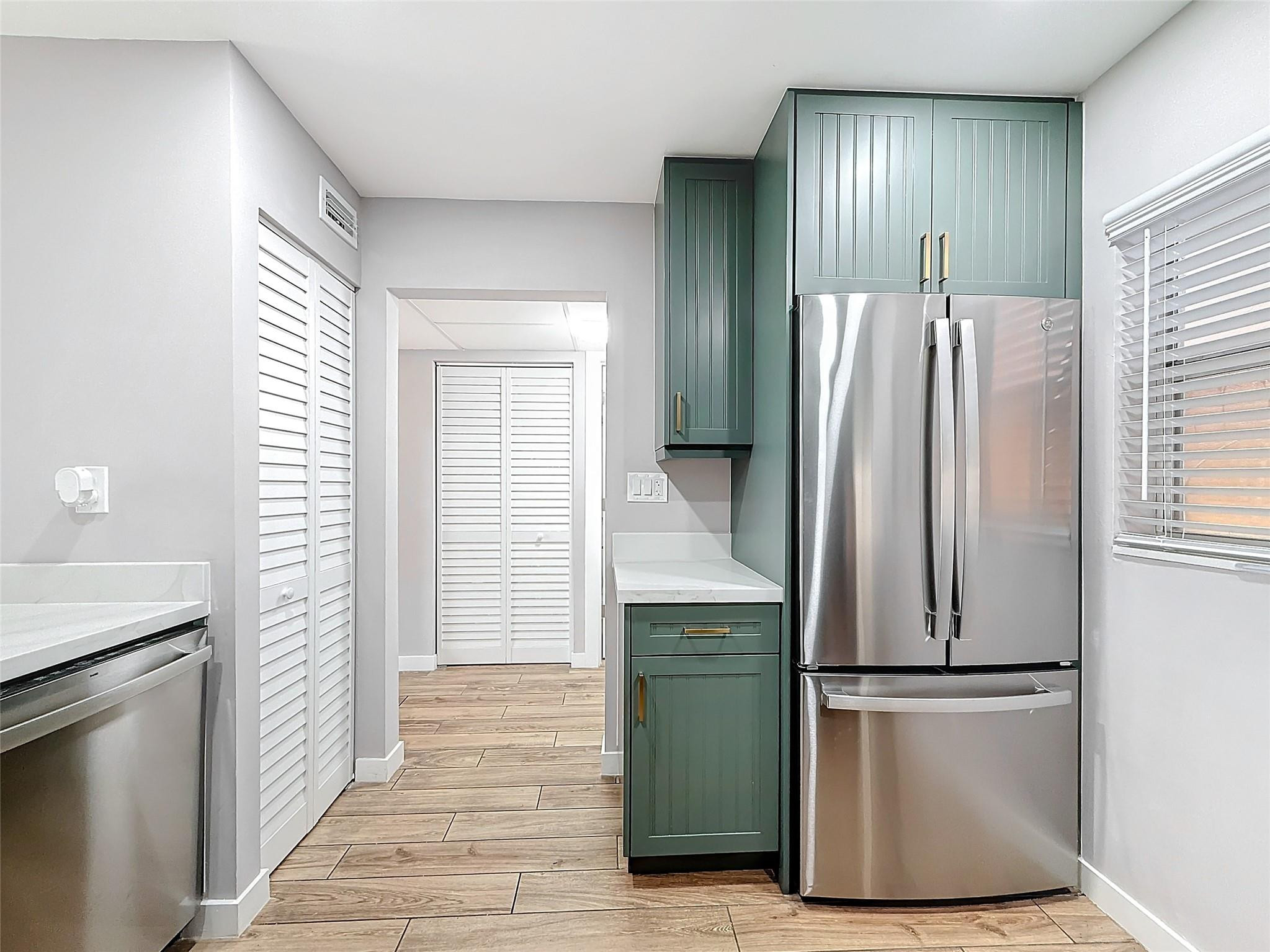 8818 W Mcnab Road 103