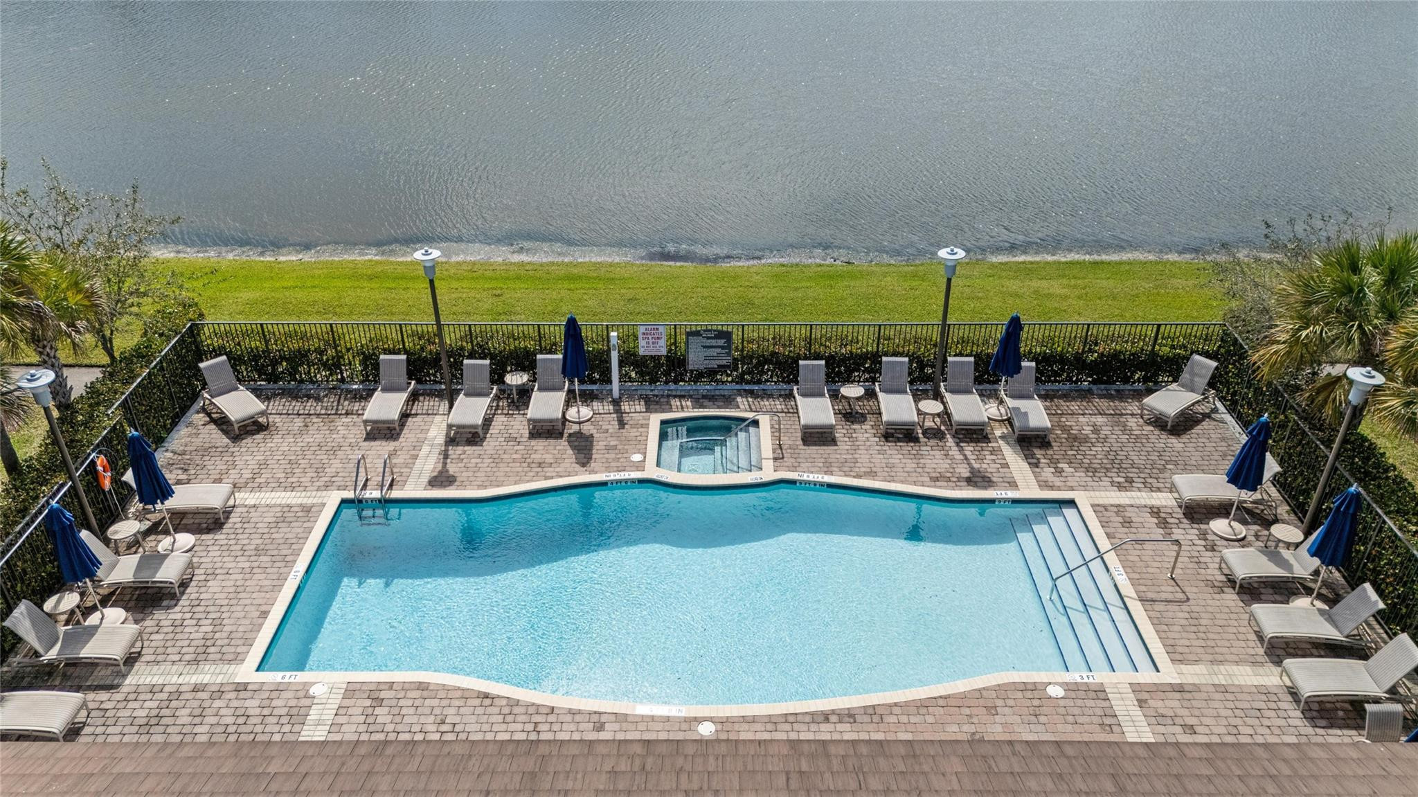 4690 Santa Cruz Way 000