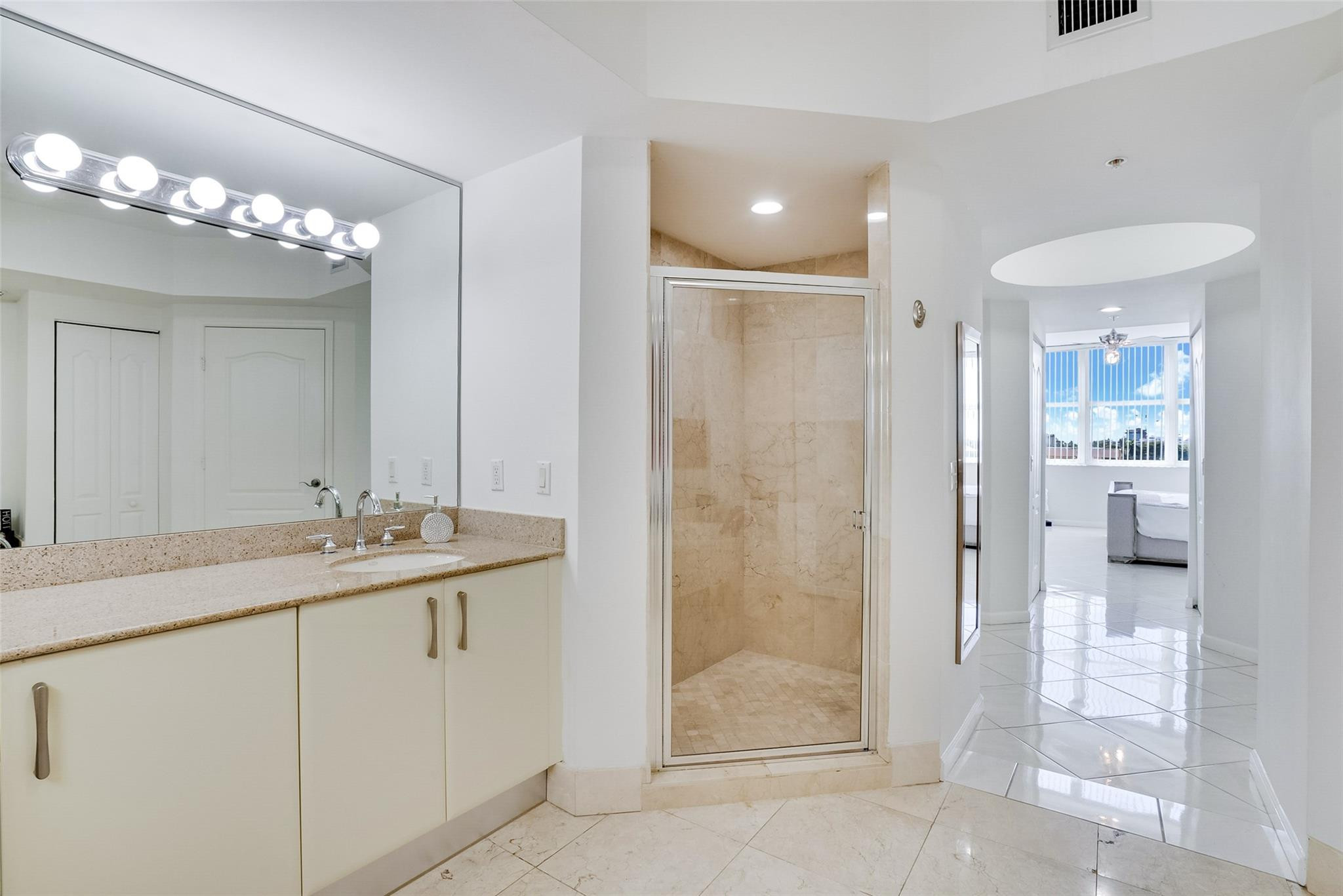 191 SE 20th Avenue 614