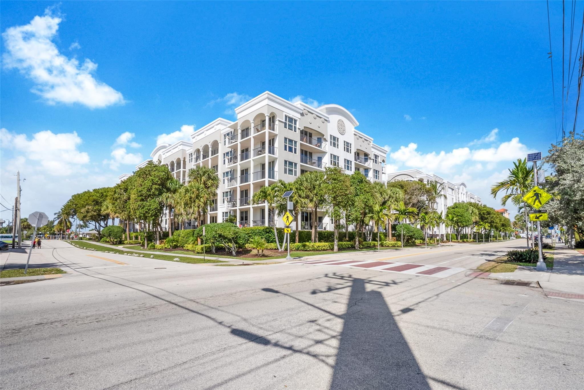 191 SE 20th Avenue 614