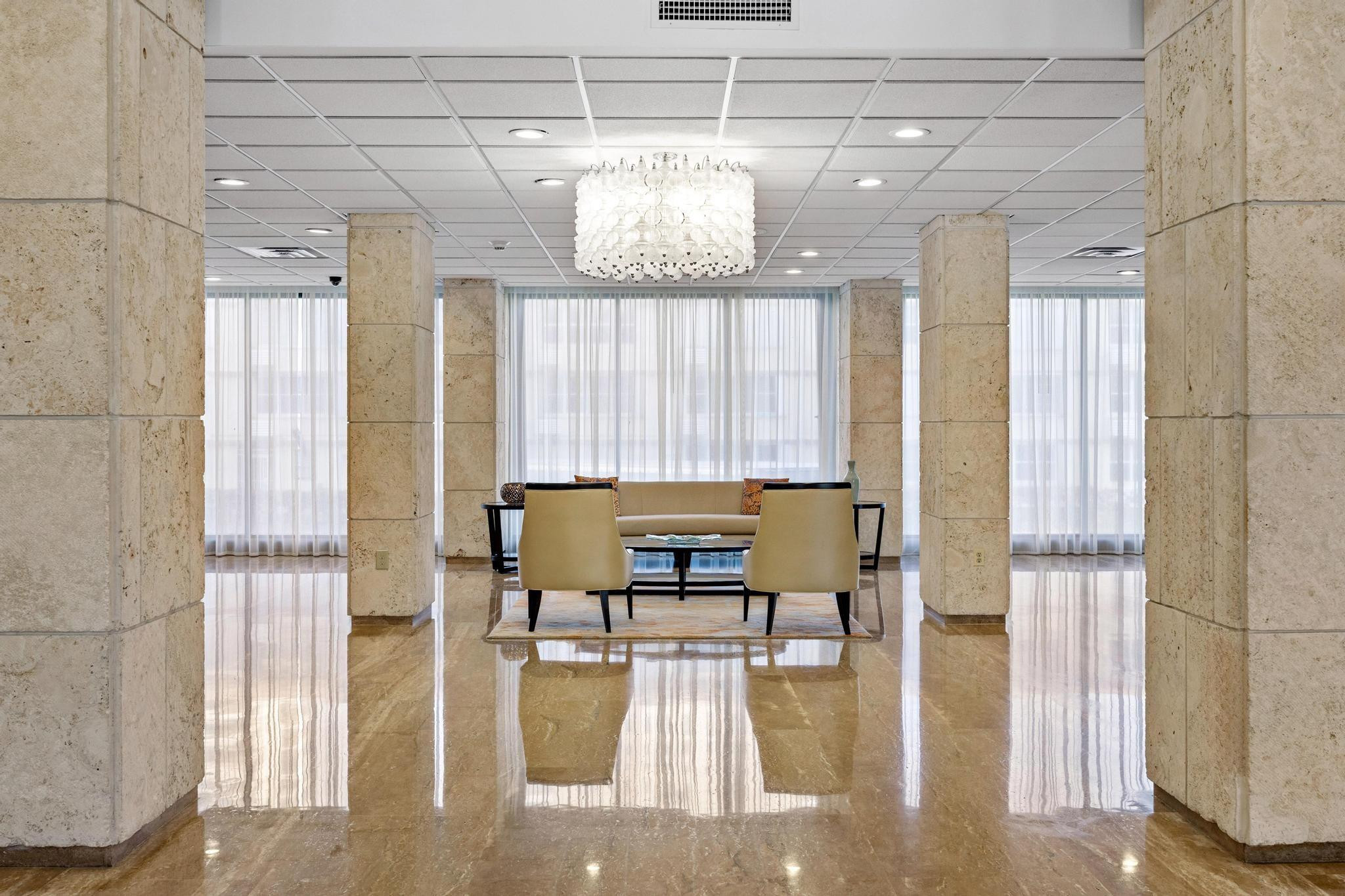 1950 S Ocean Drive PHB