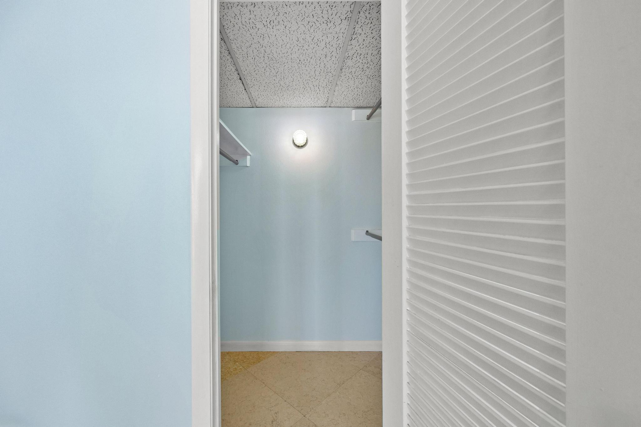 1950 S Ocean Drive PHB