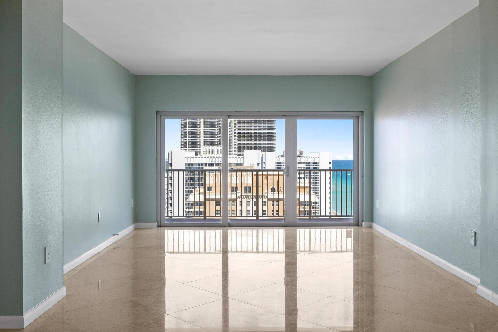 1950 S Ocean Drive PHB