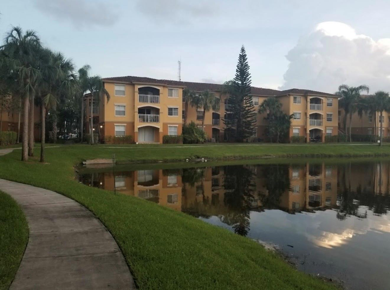 165 NW 96th Te 3306, Pembroke Pines Unit: 3306