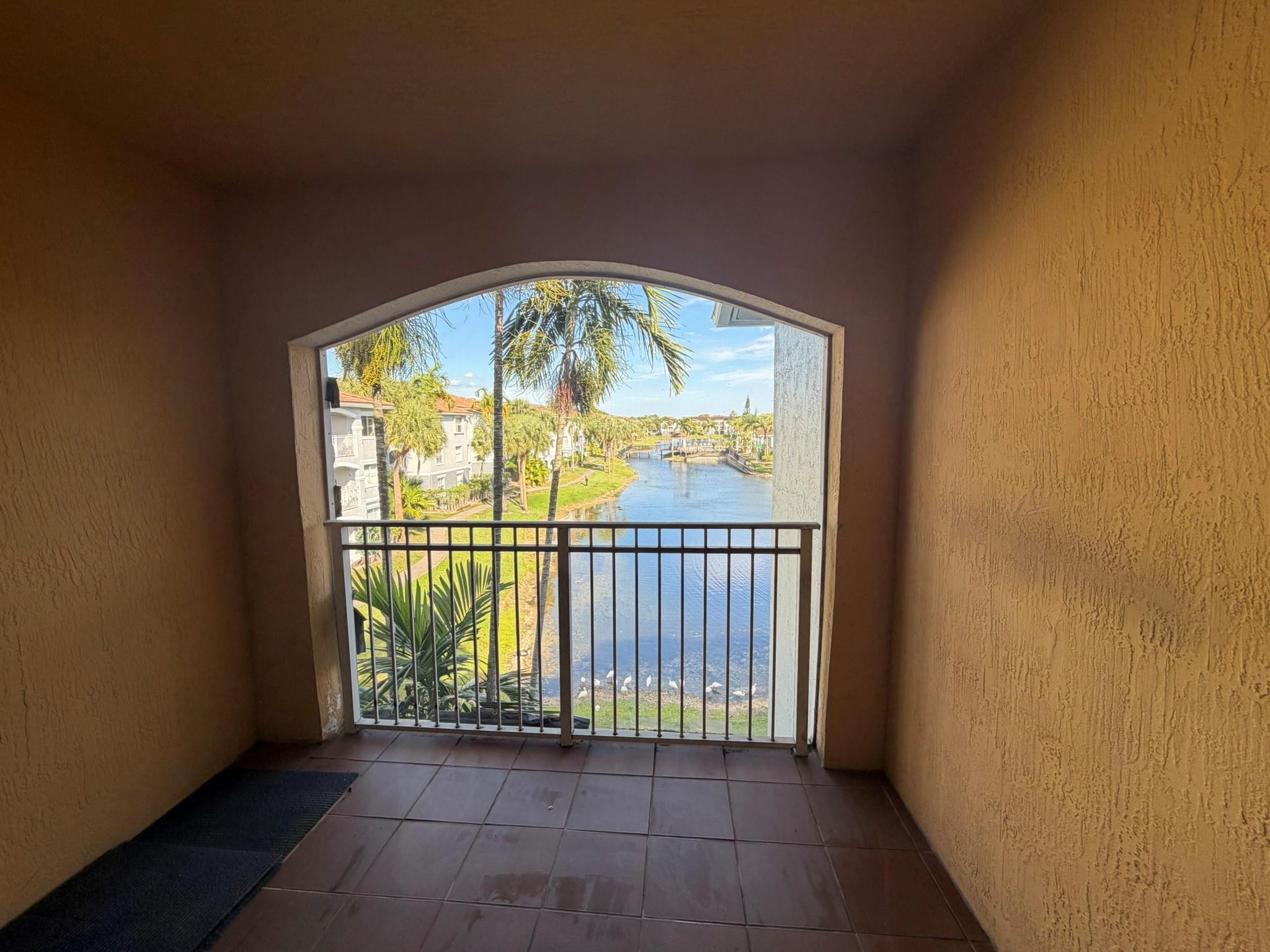 165 NW 96th Te 3306, Pembroke Pines Unit: 3306
