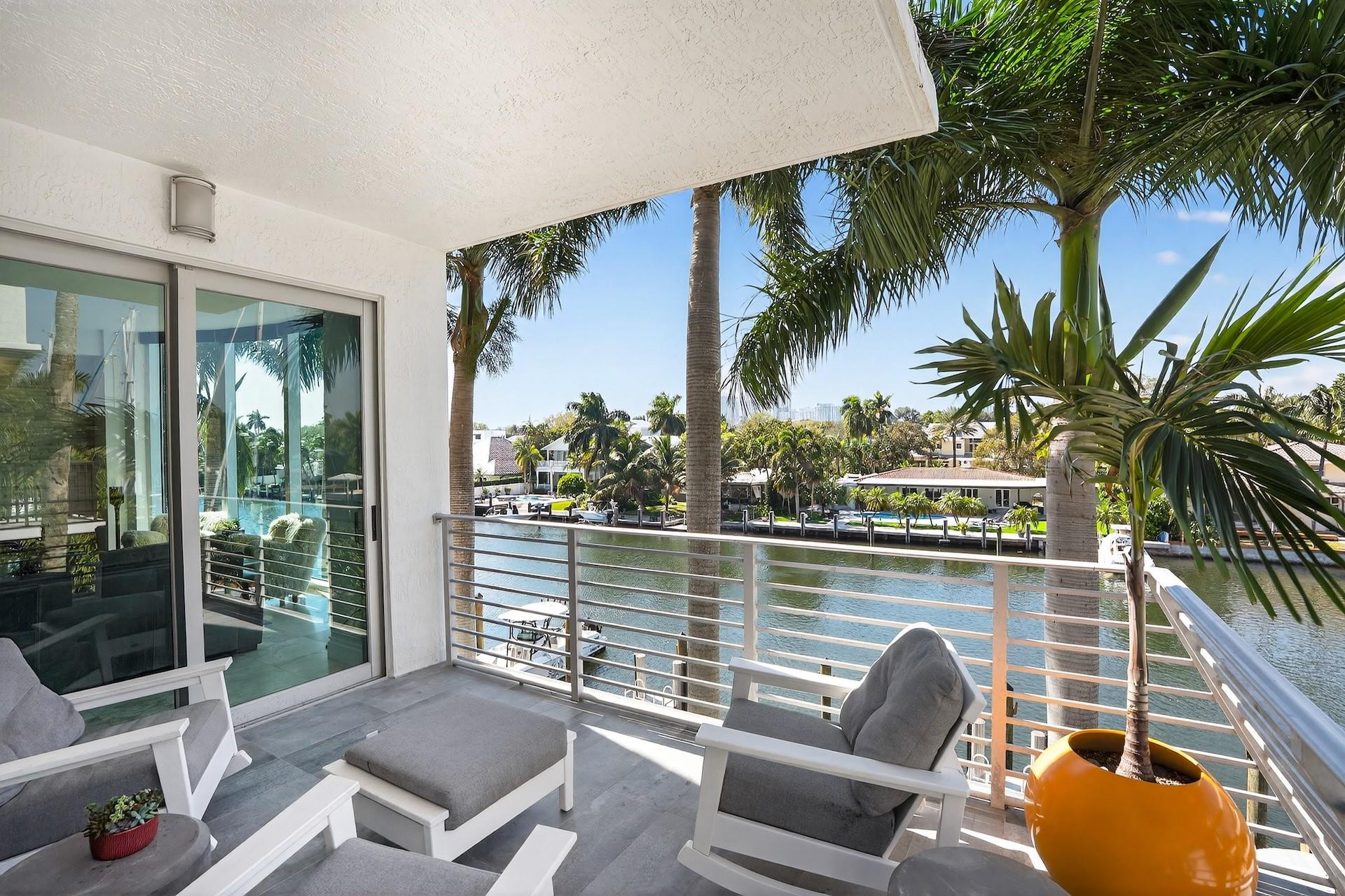 301 Hendricks Isle 6