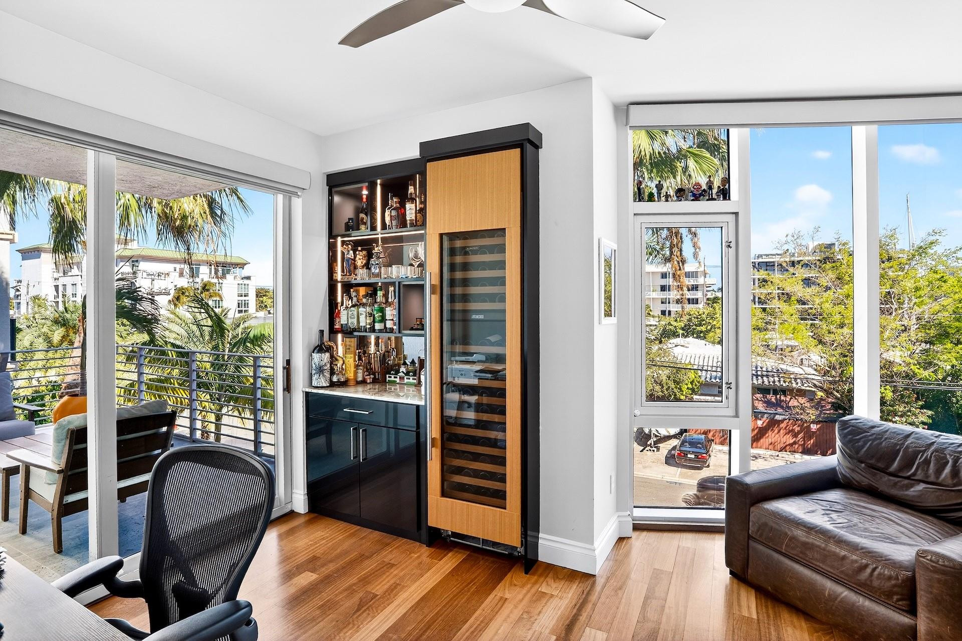 301 Hendricks Isle 6