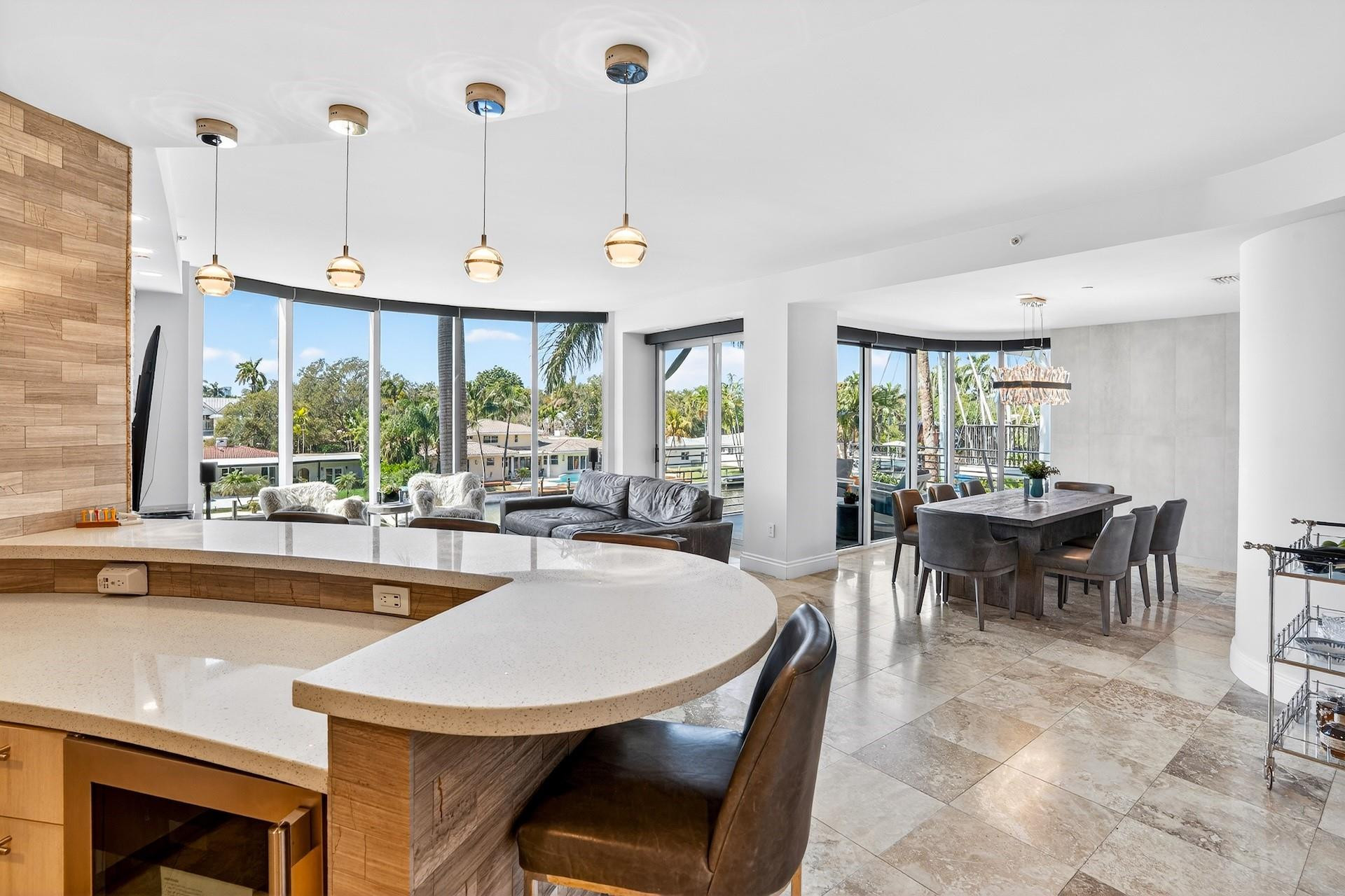 301 Hendricks Isle 6