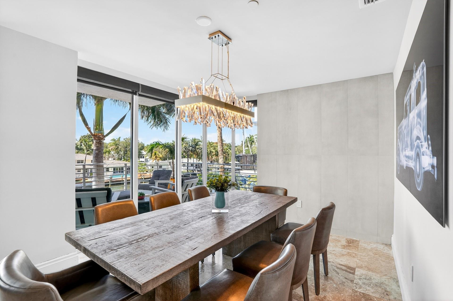 301 Hendricks Isle 6