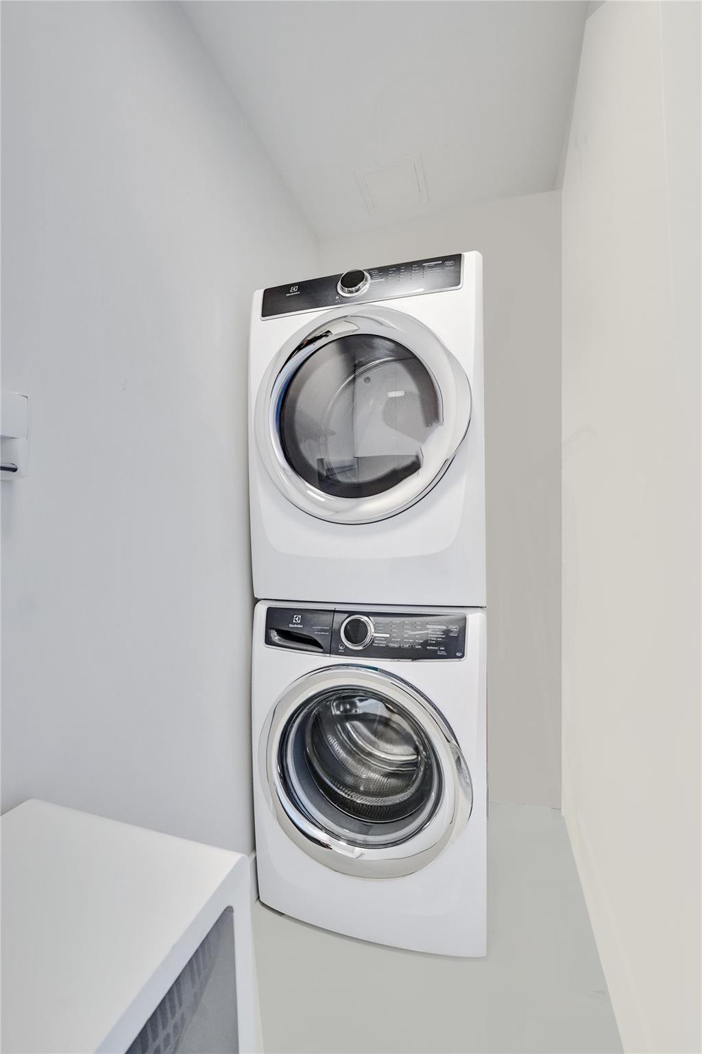 920 Intracoastal Drive 503