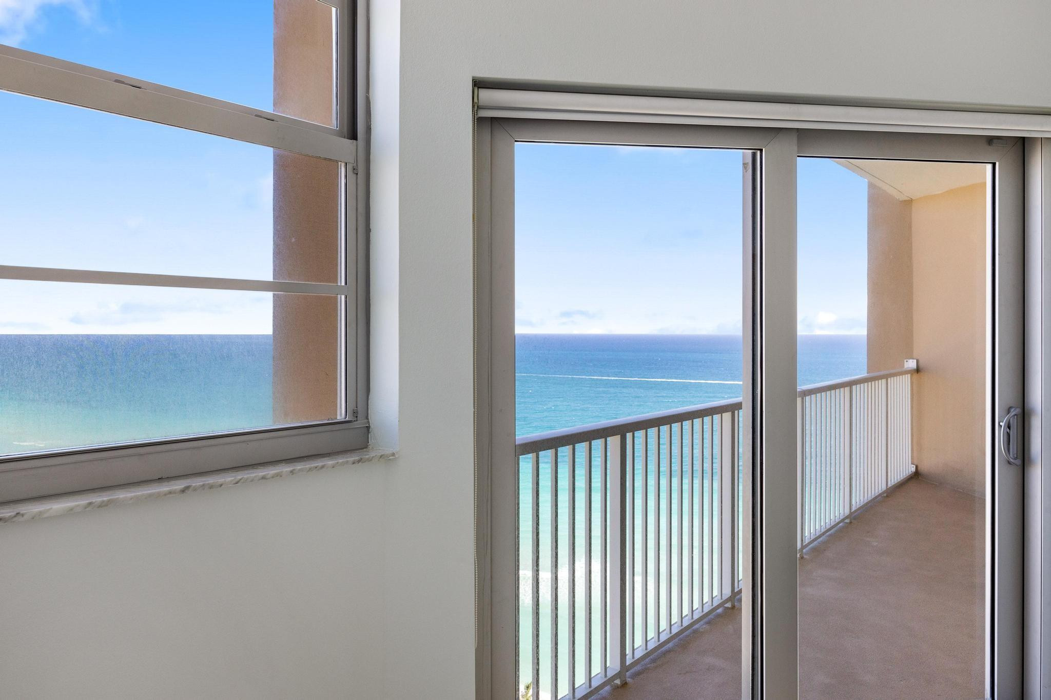 1950 S Ocean Drive PHB