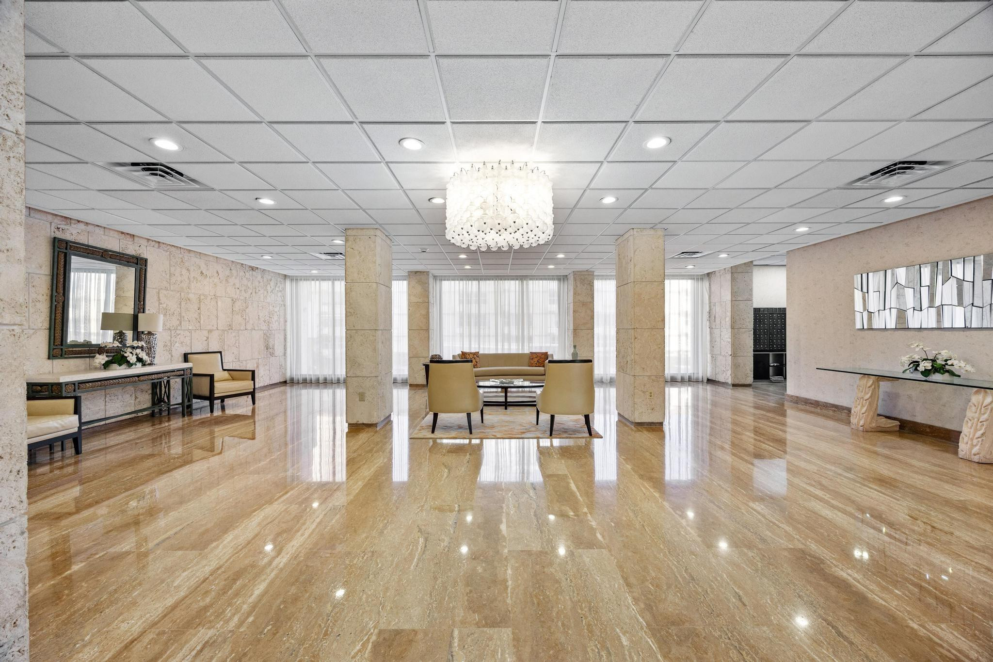 1950 S Ocean Drive PHB