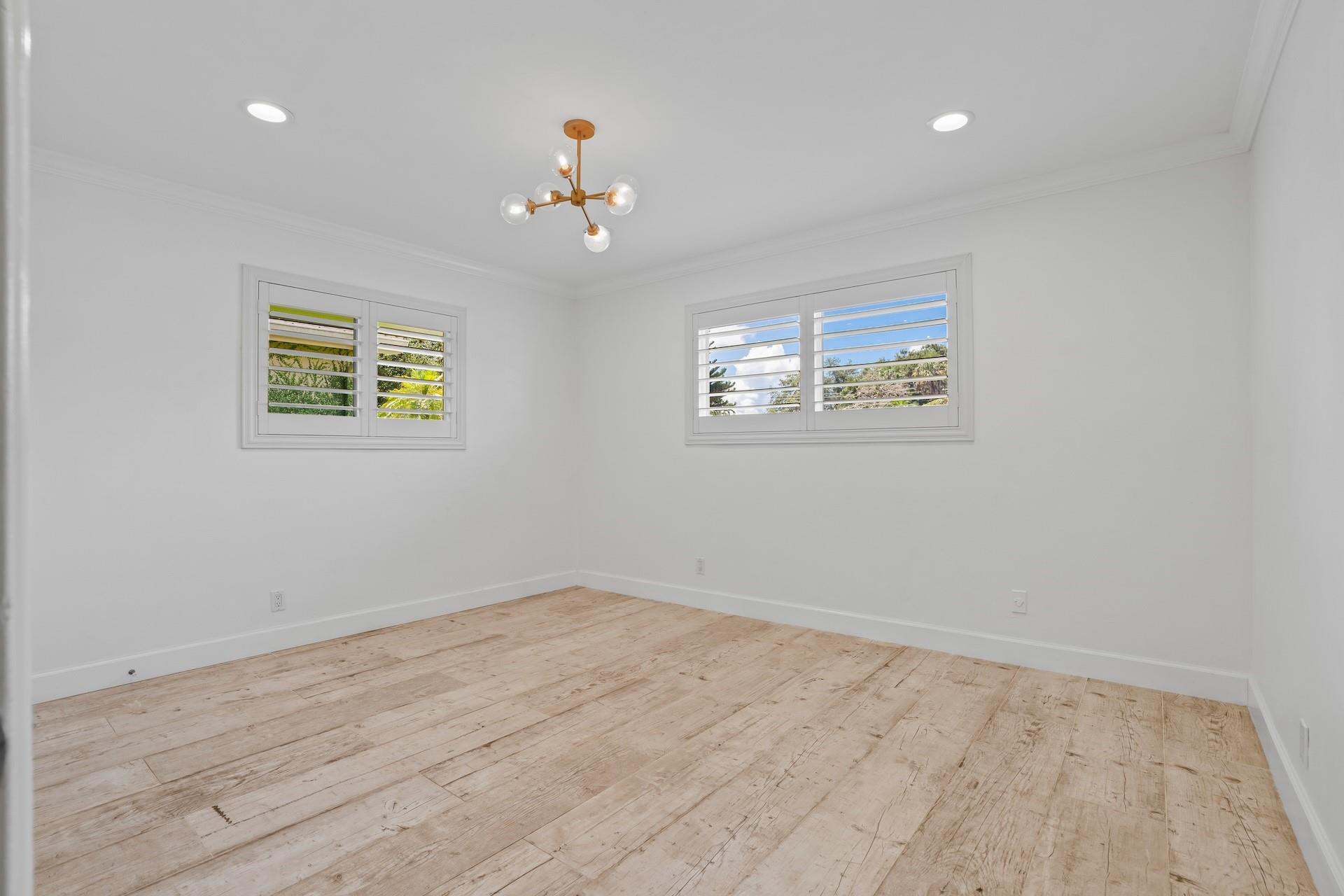 4215 Roosevelt Street