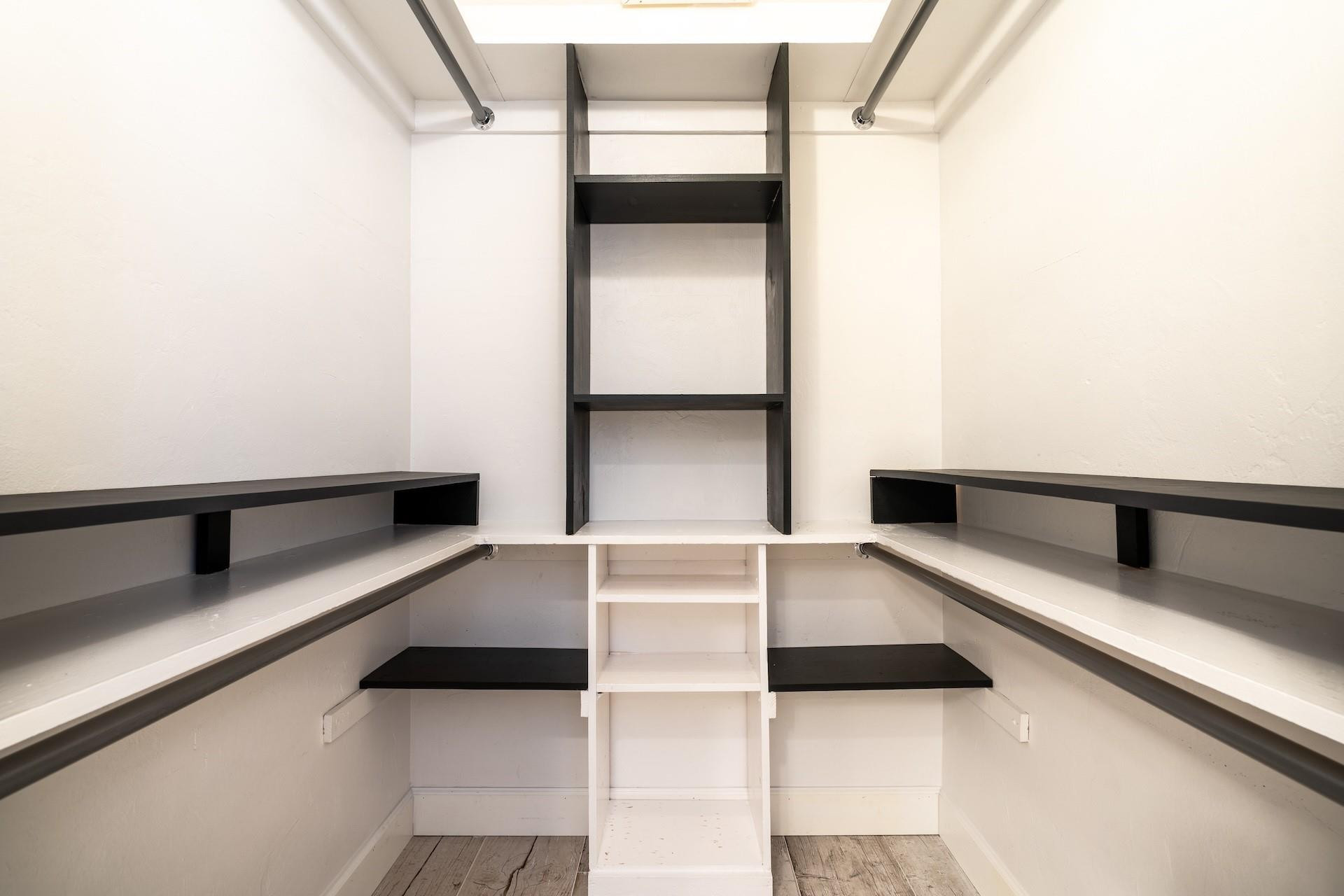 4215 Roosevelt Street