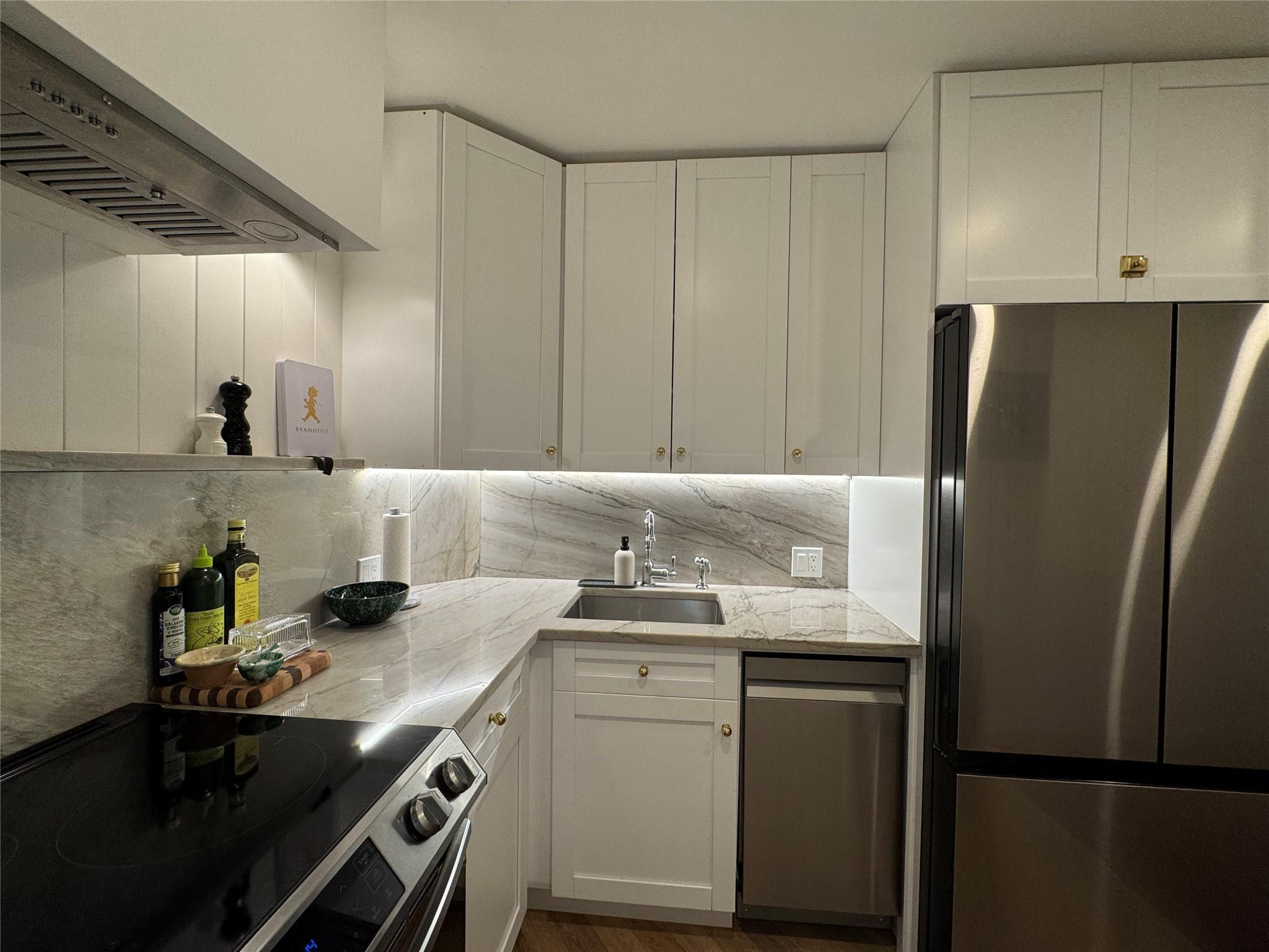 9 NE 19th Court 211C