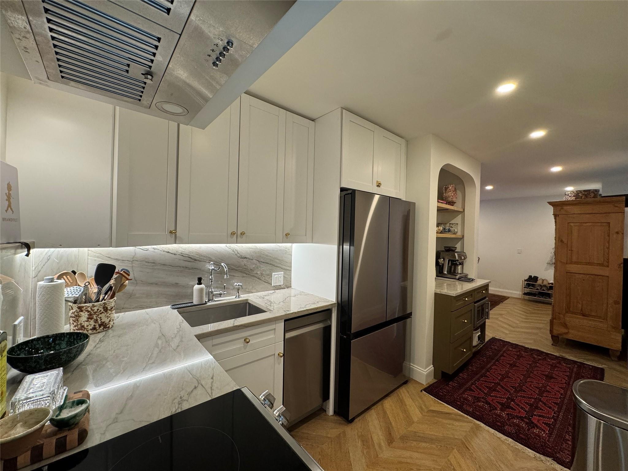 9 NE 19th Court 211C