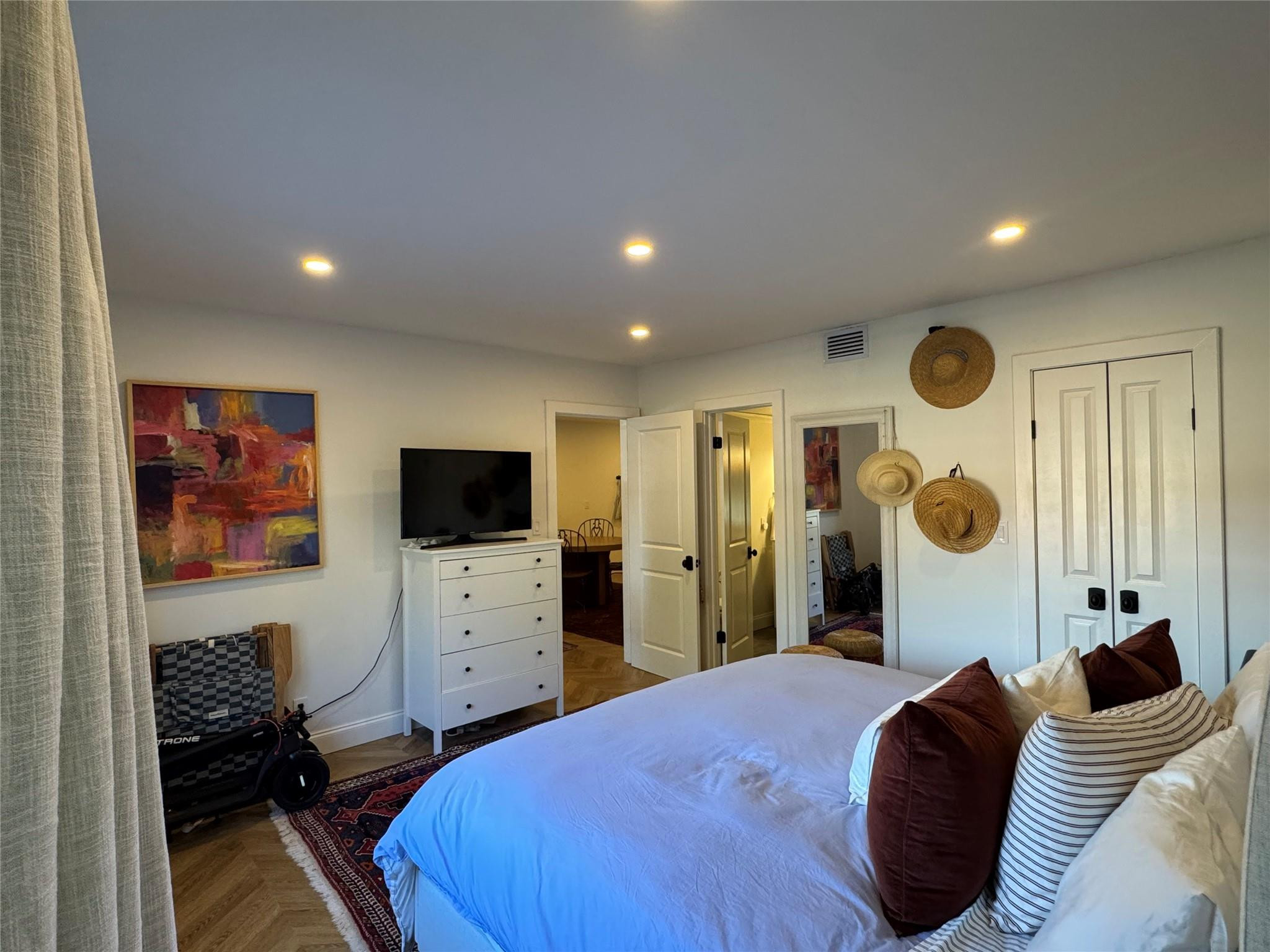 9 NE 19th Court 211C