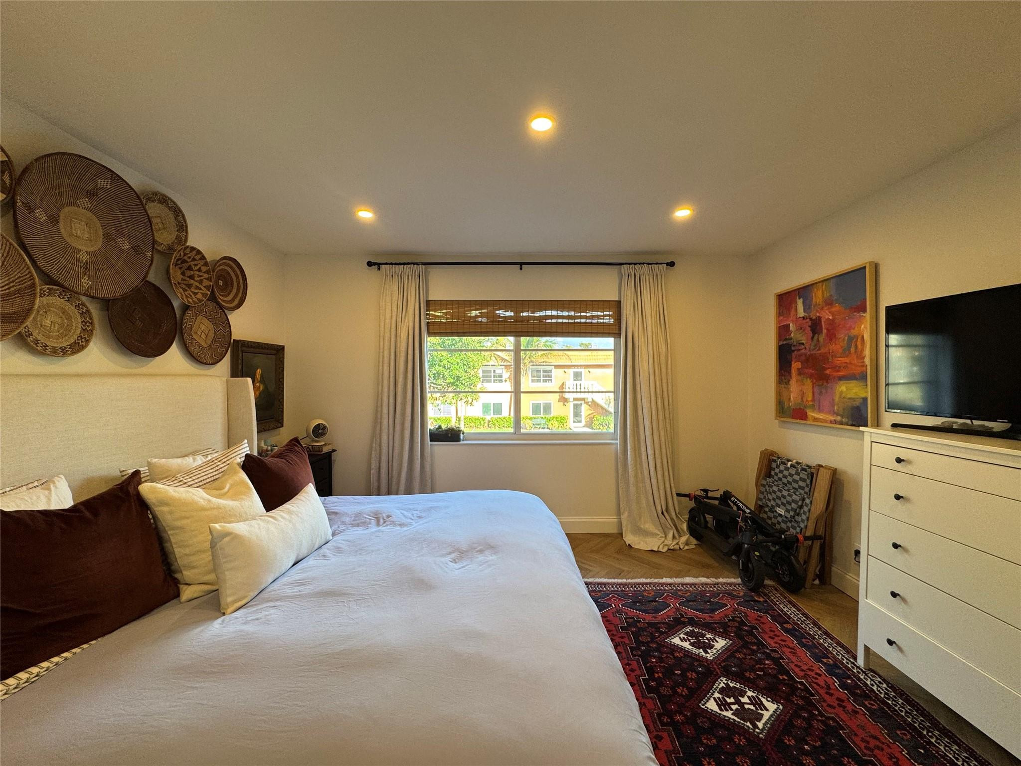 9 NE 19th Court 211C