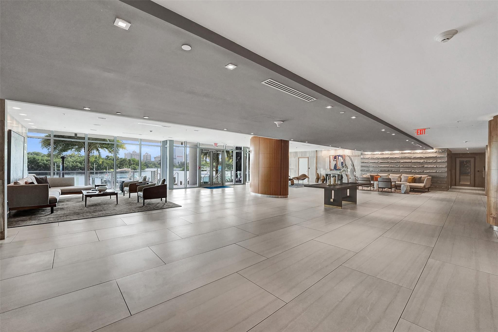 1180 N Federal Highway 1006