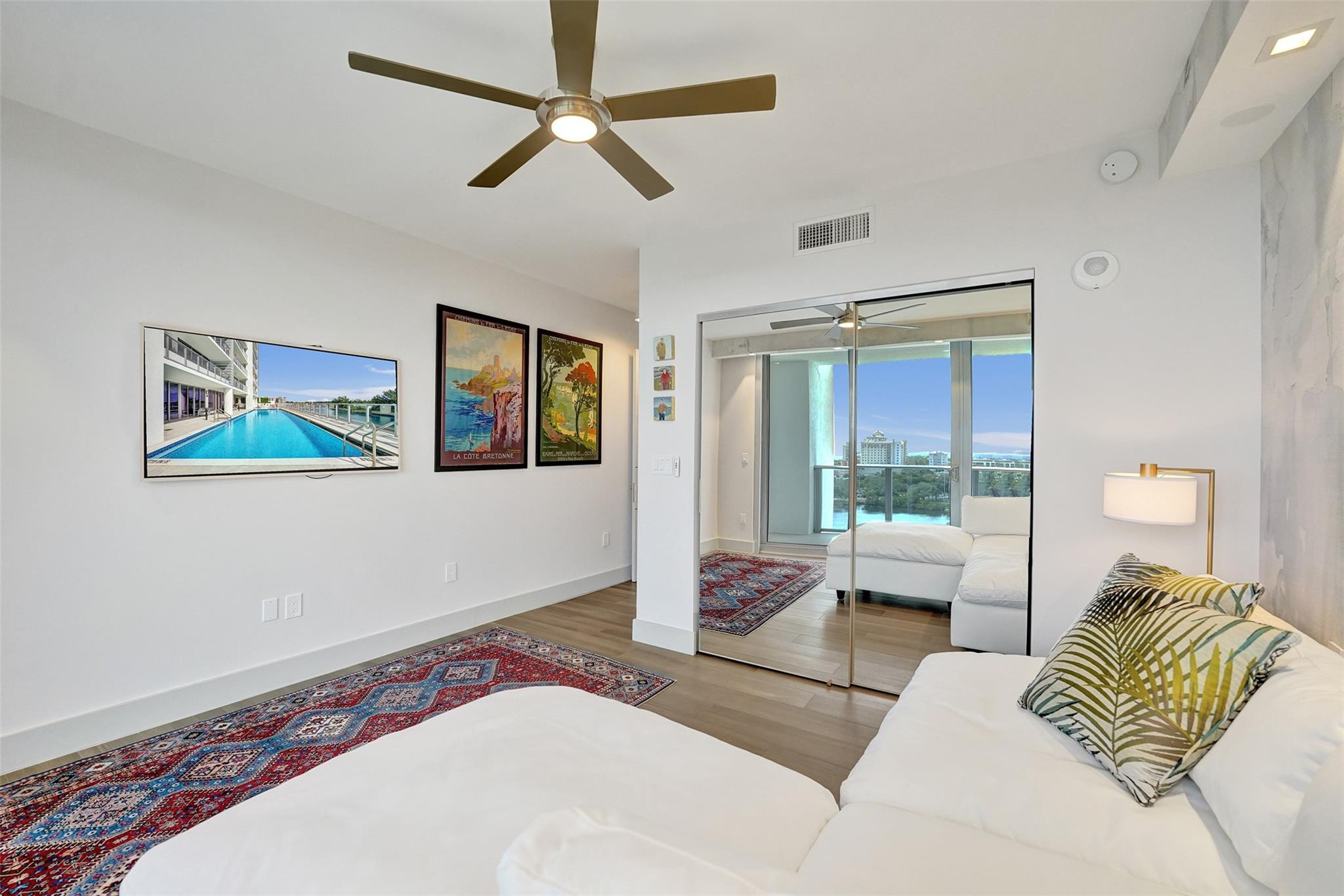 1180 N Federal Highway 1006