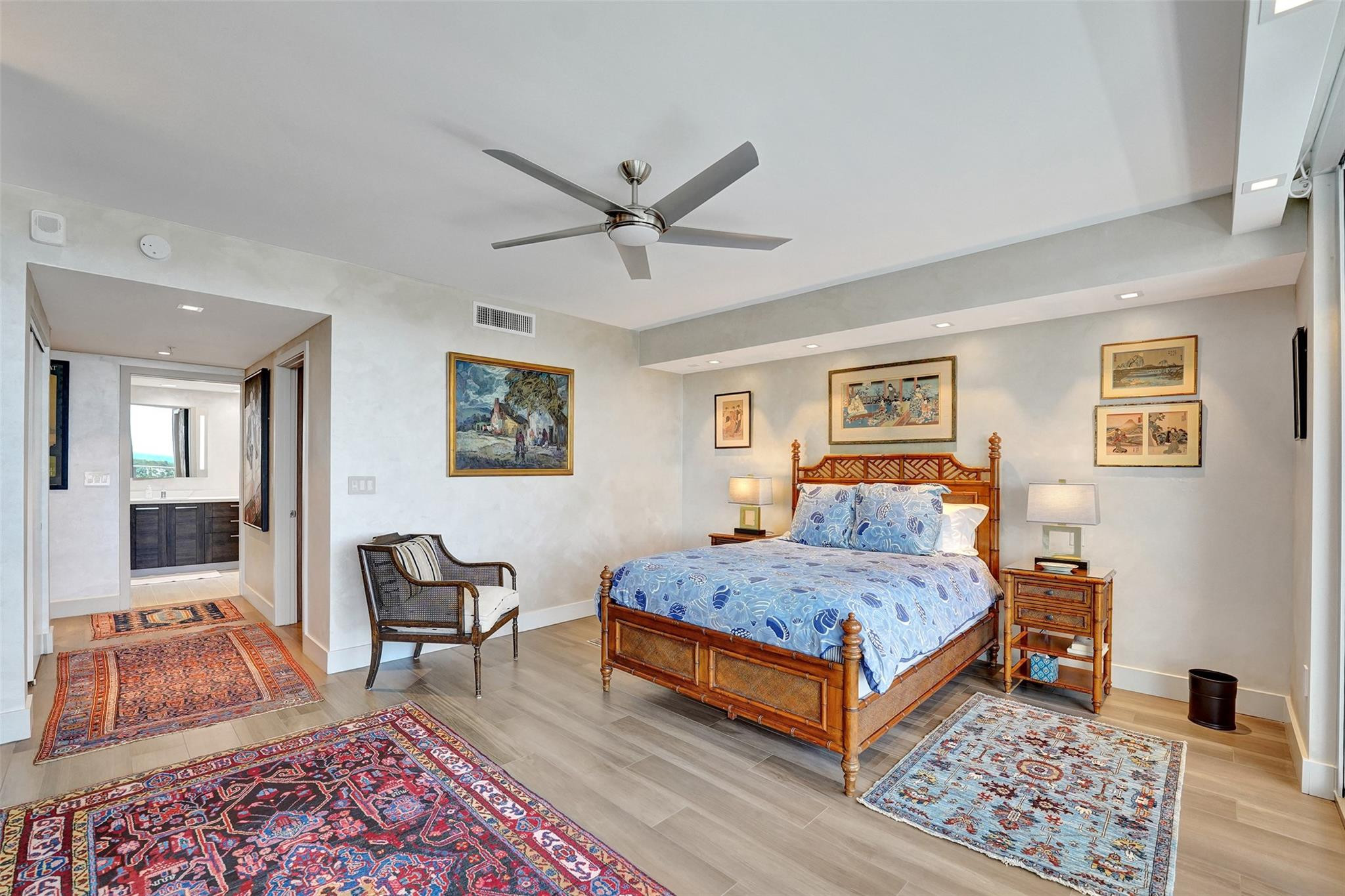 1180 N Federal Highway 1006