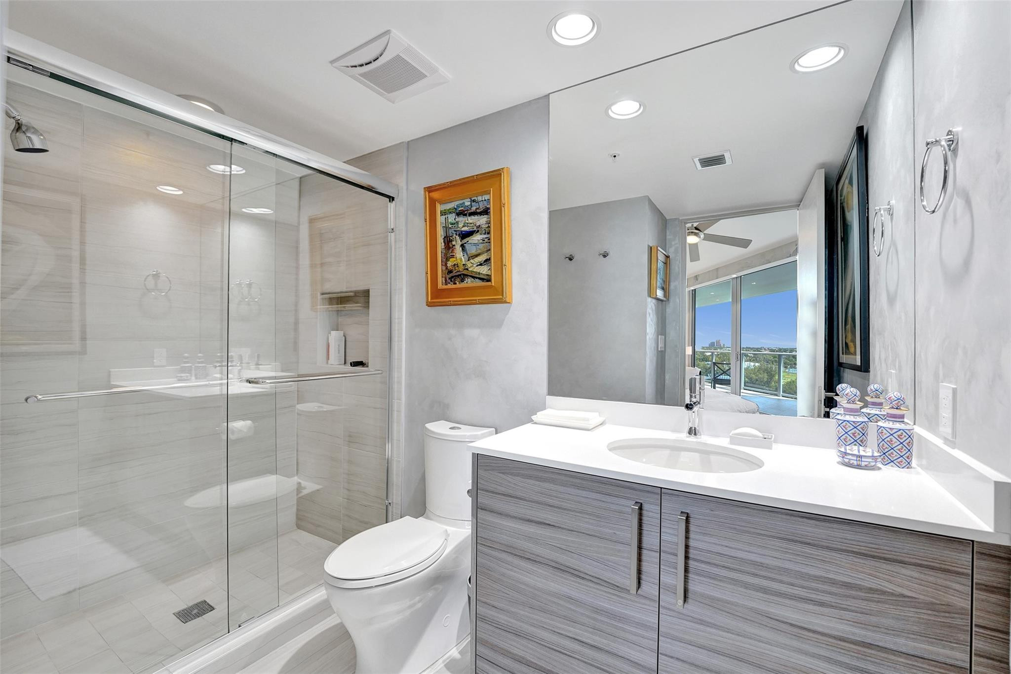 1180 N Federal Highway 1006