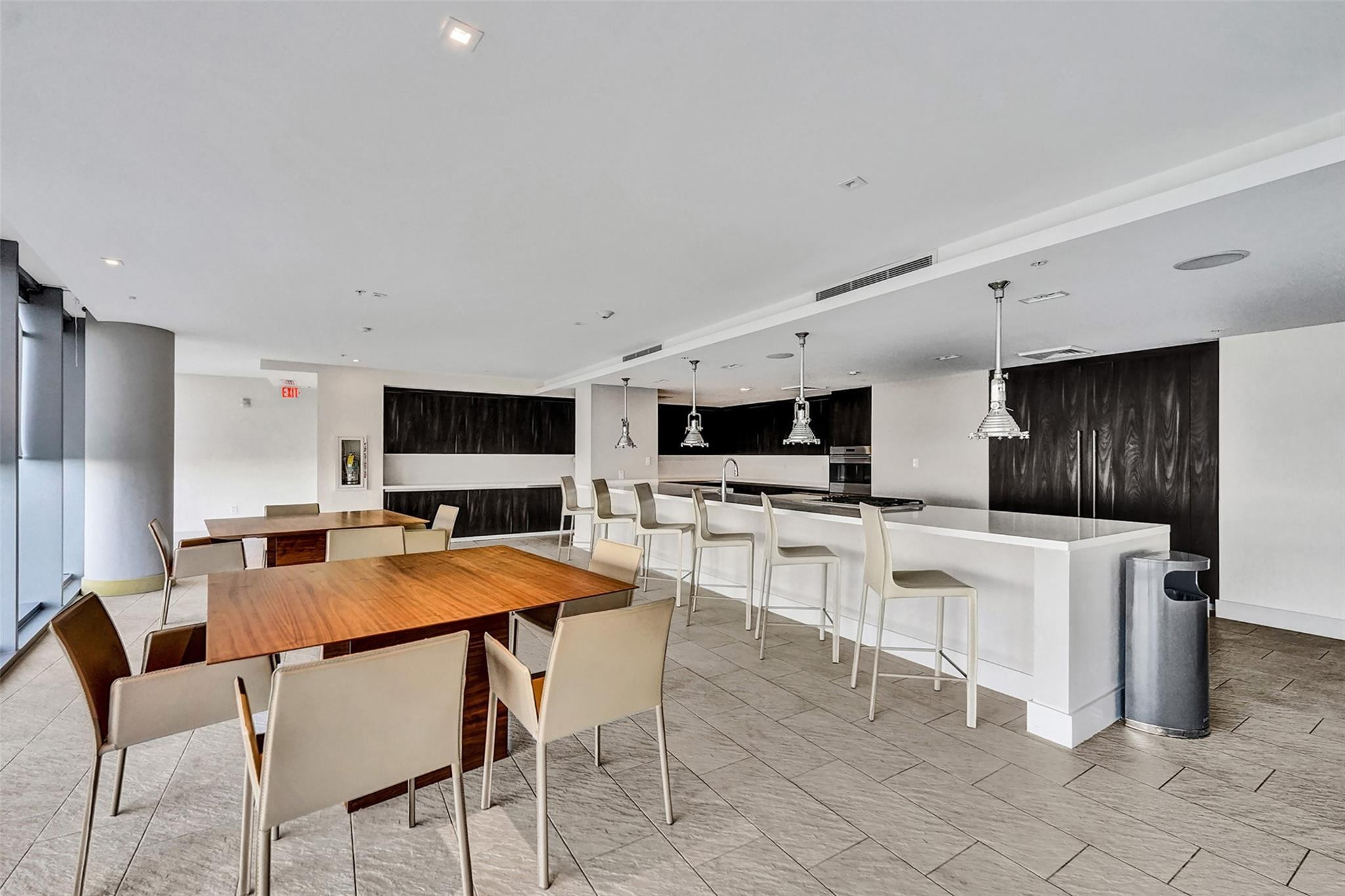 1180 N Federal Highway 1006