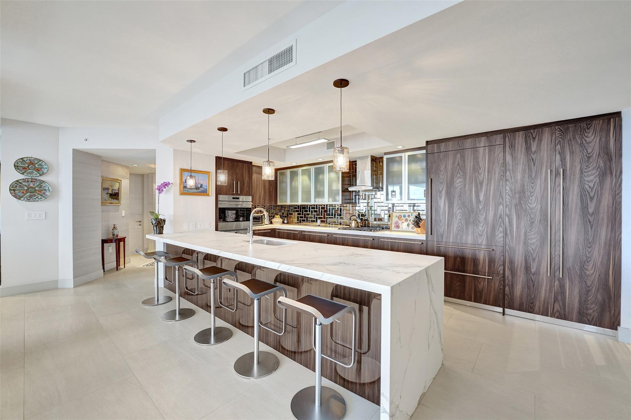 1180 N Federal Highway 1006