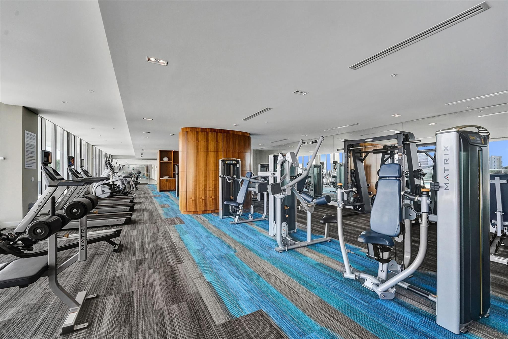 1180 N Federal Highway 1006