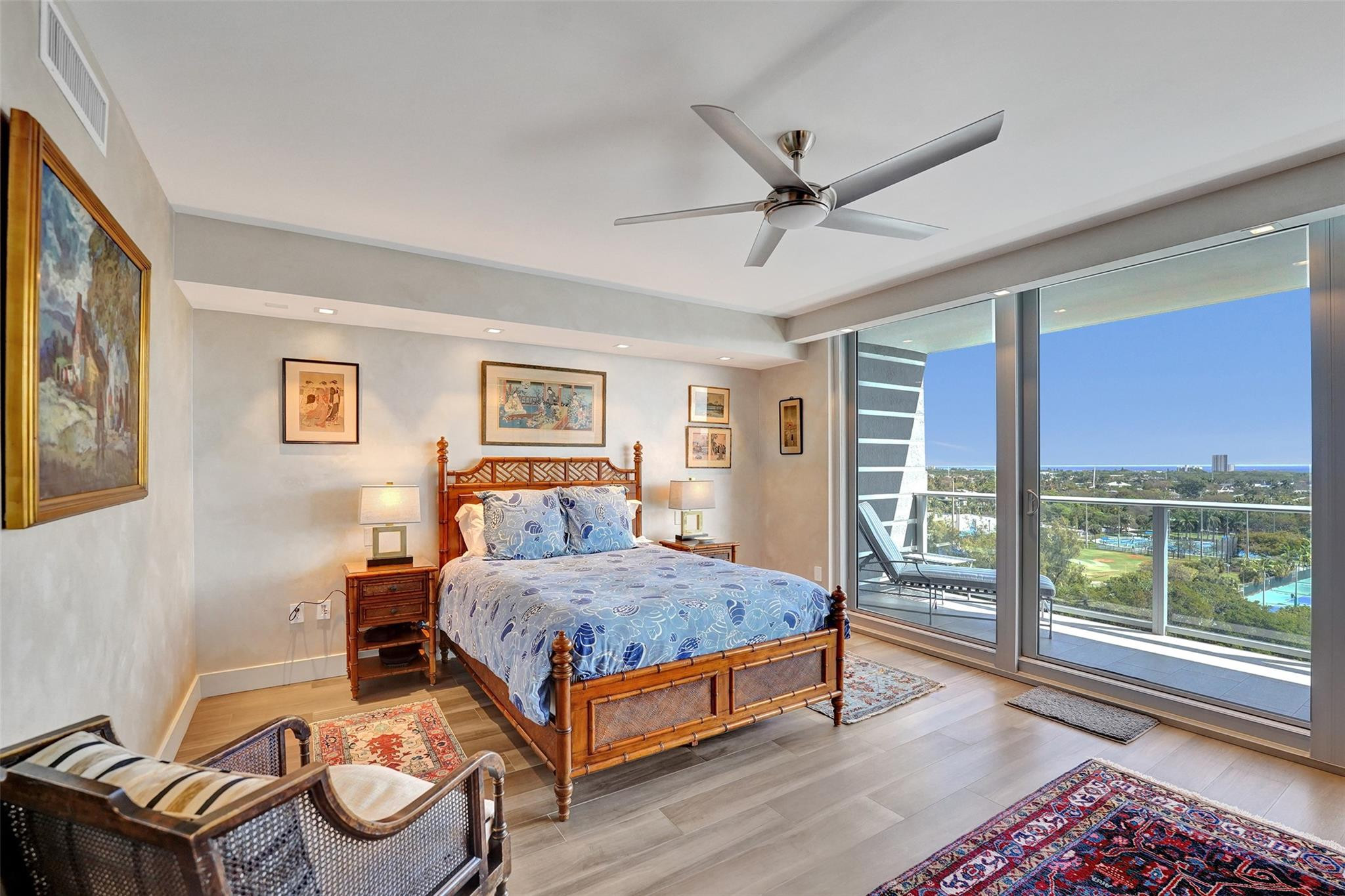 1180 N Federal Highway 1006