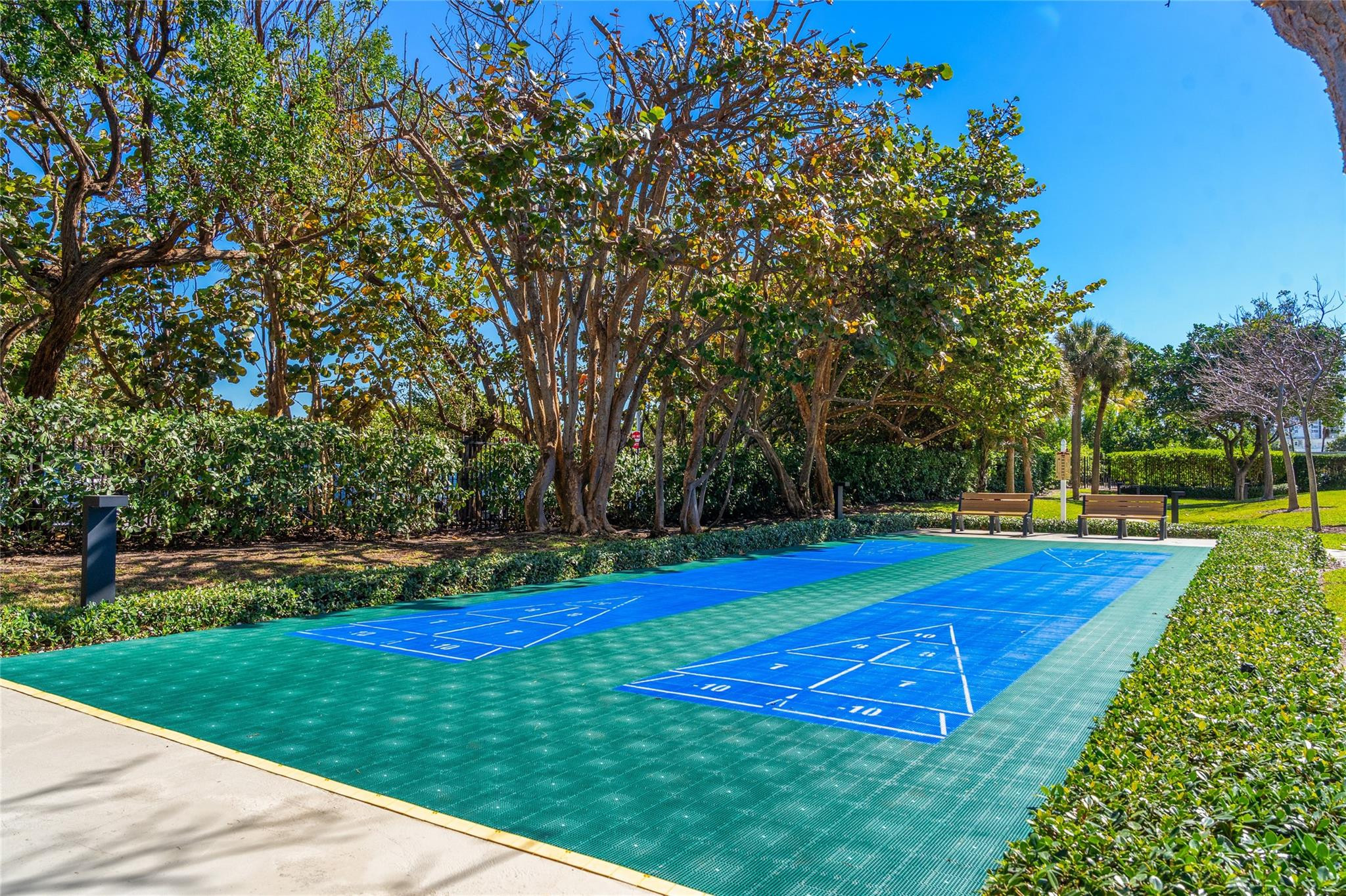 1201 S Ocean Drive 1607N