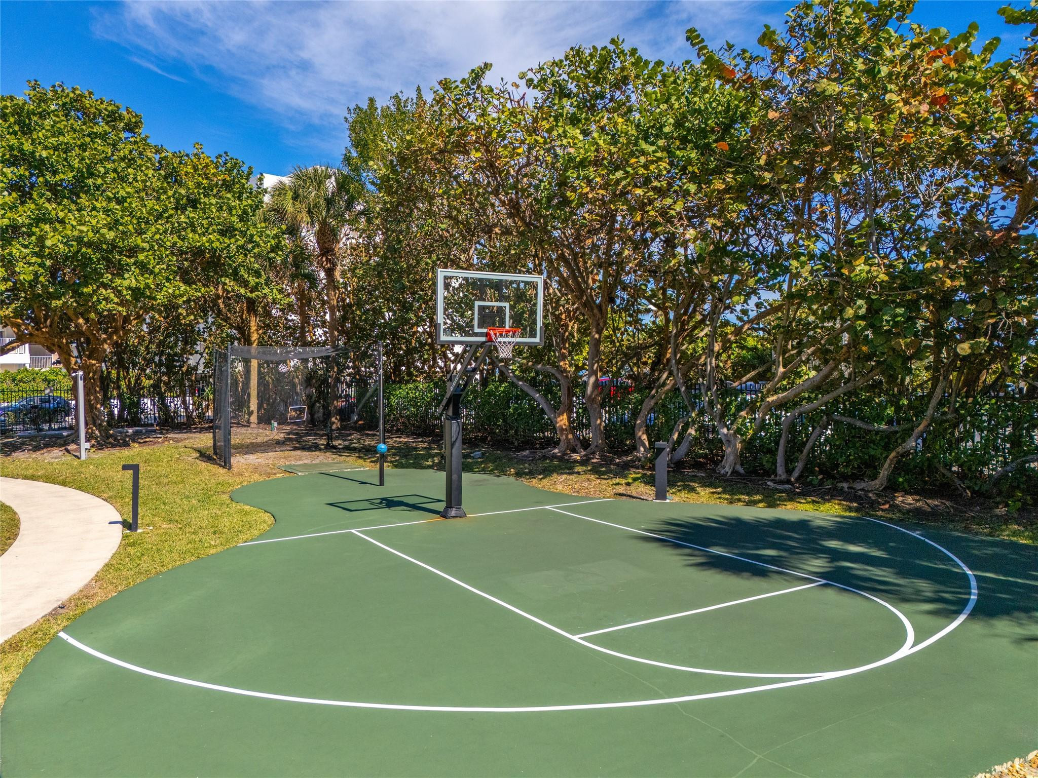 1201 S Ocean Drive 1607N