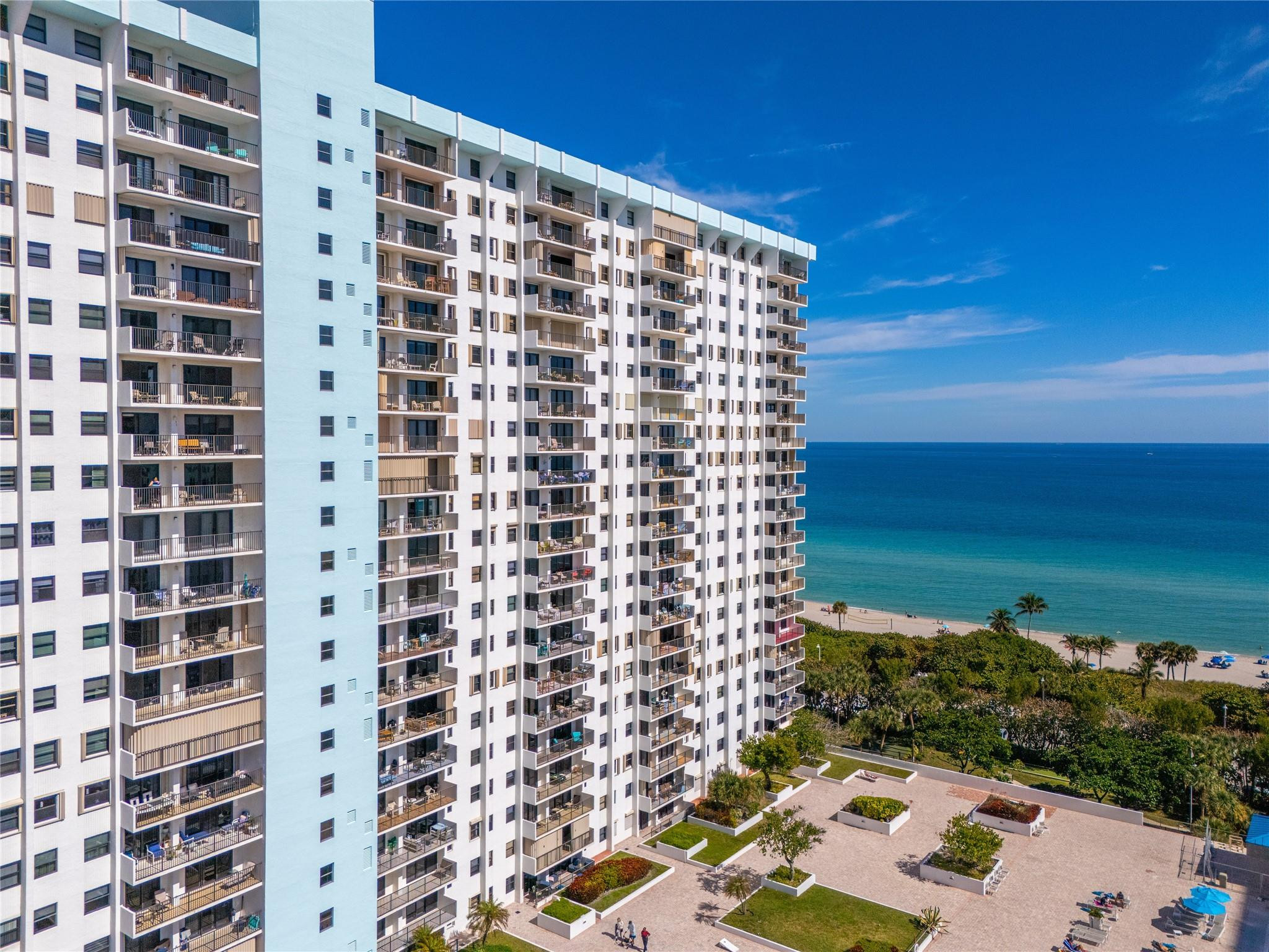 1201 S Ocean Drive 1607N