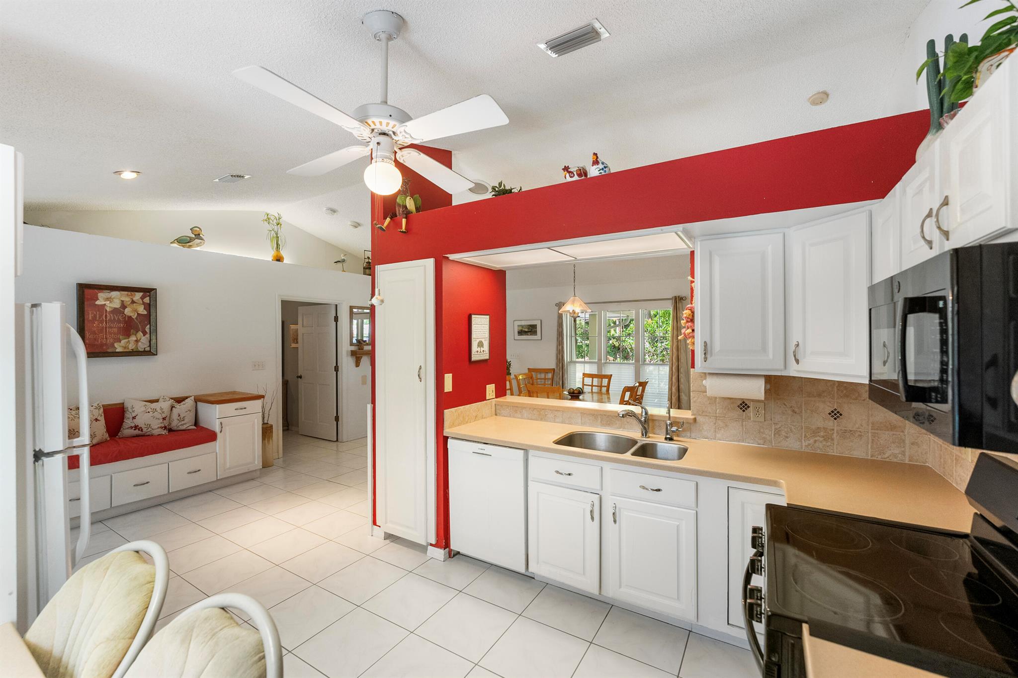 632 Albatross Terrace