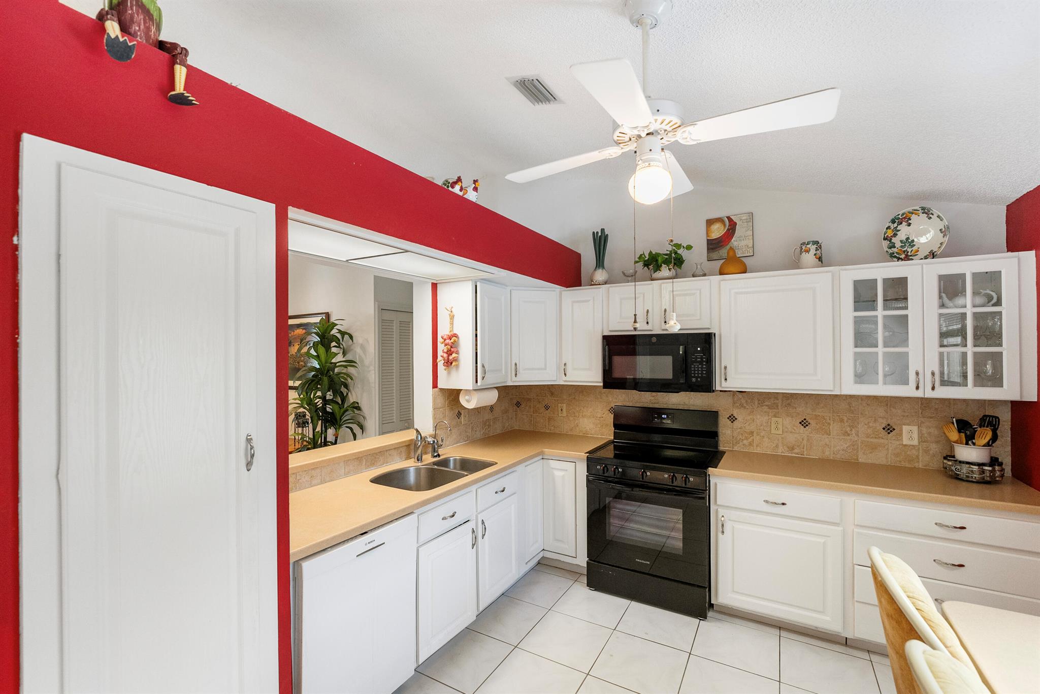 632 Albatross Terrace