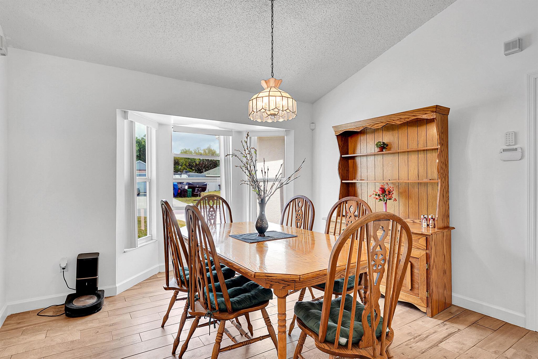 1973 SW Davis Street