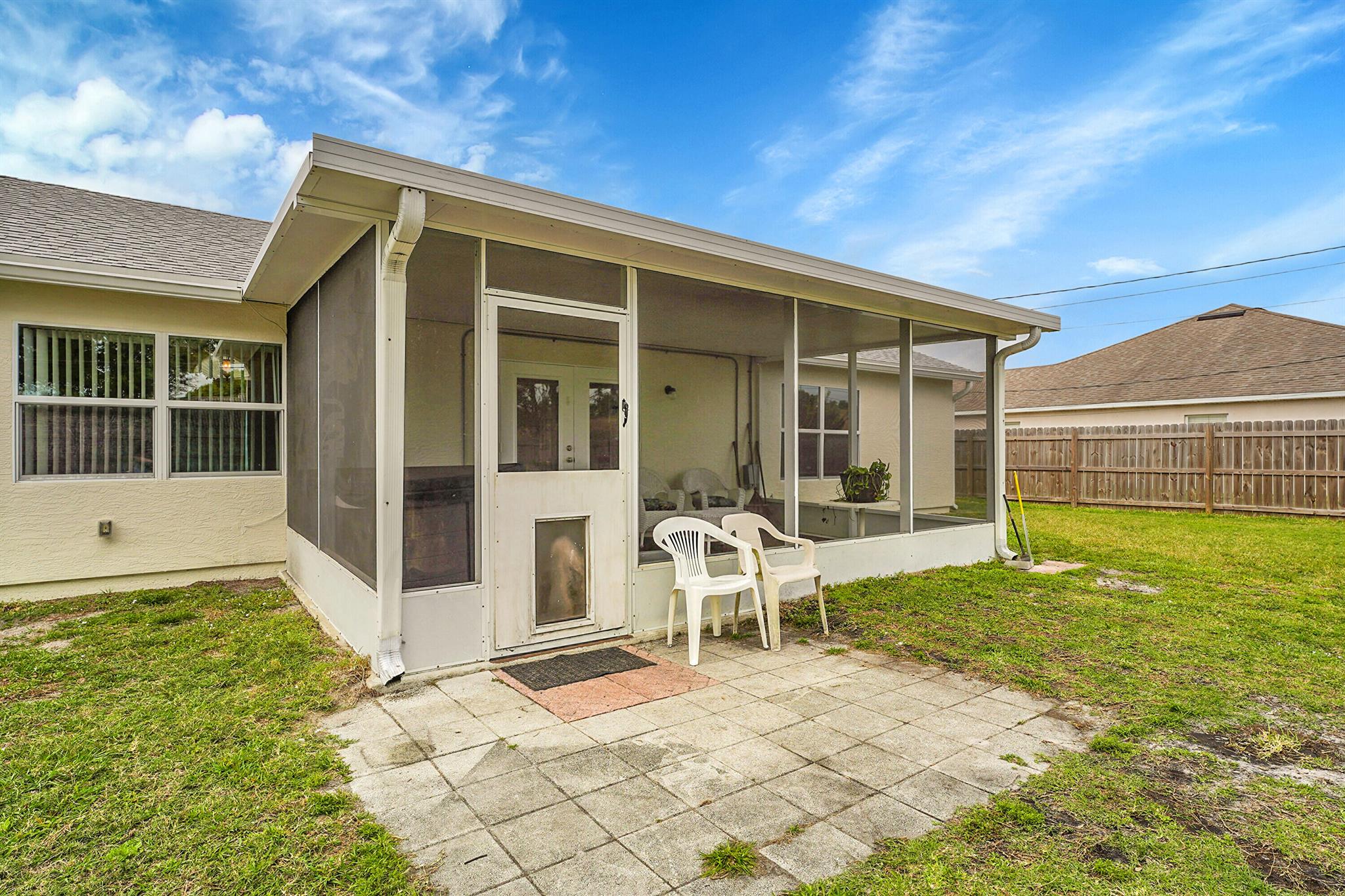 1973 SW Davis Street