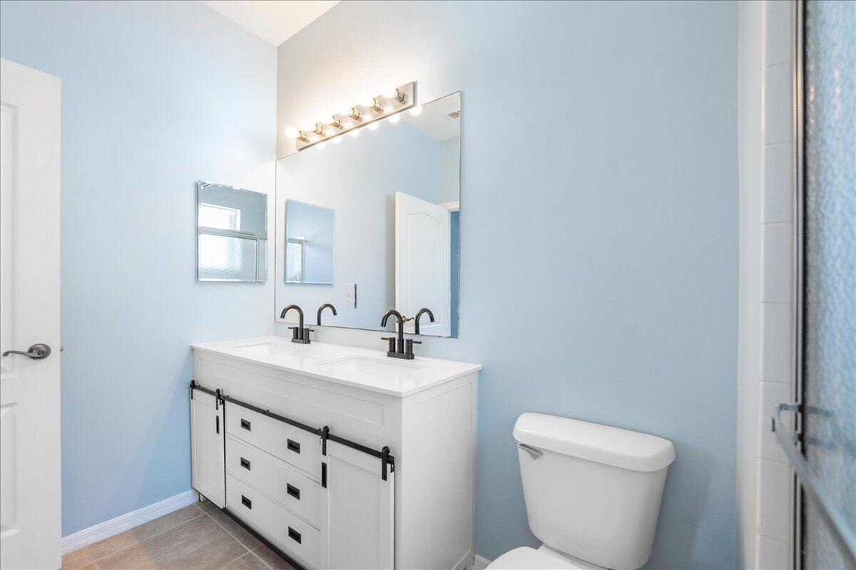 9925 SW Stonegate Drive