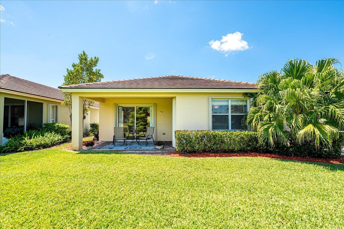 9925 SW Stonegate Drive