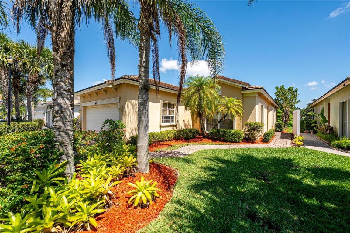 9925 SW Stonegate Drive