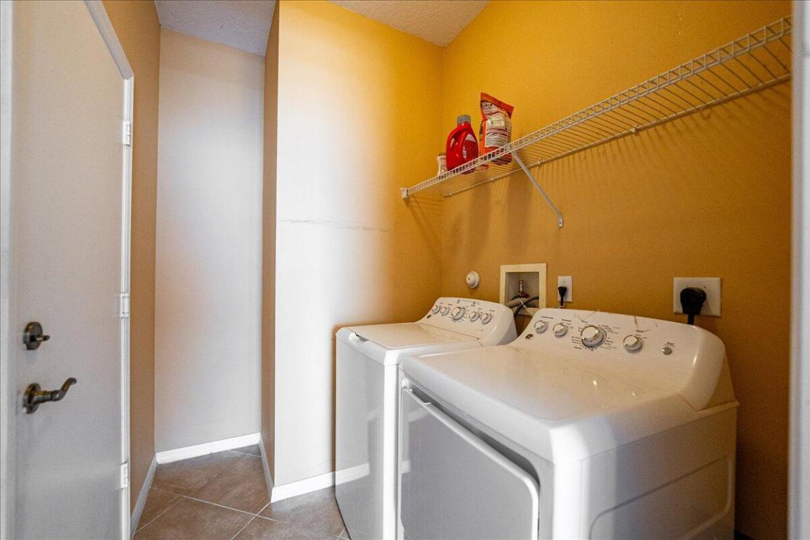 9925 SW Stonegate Drive