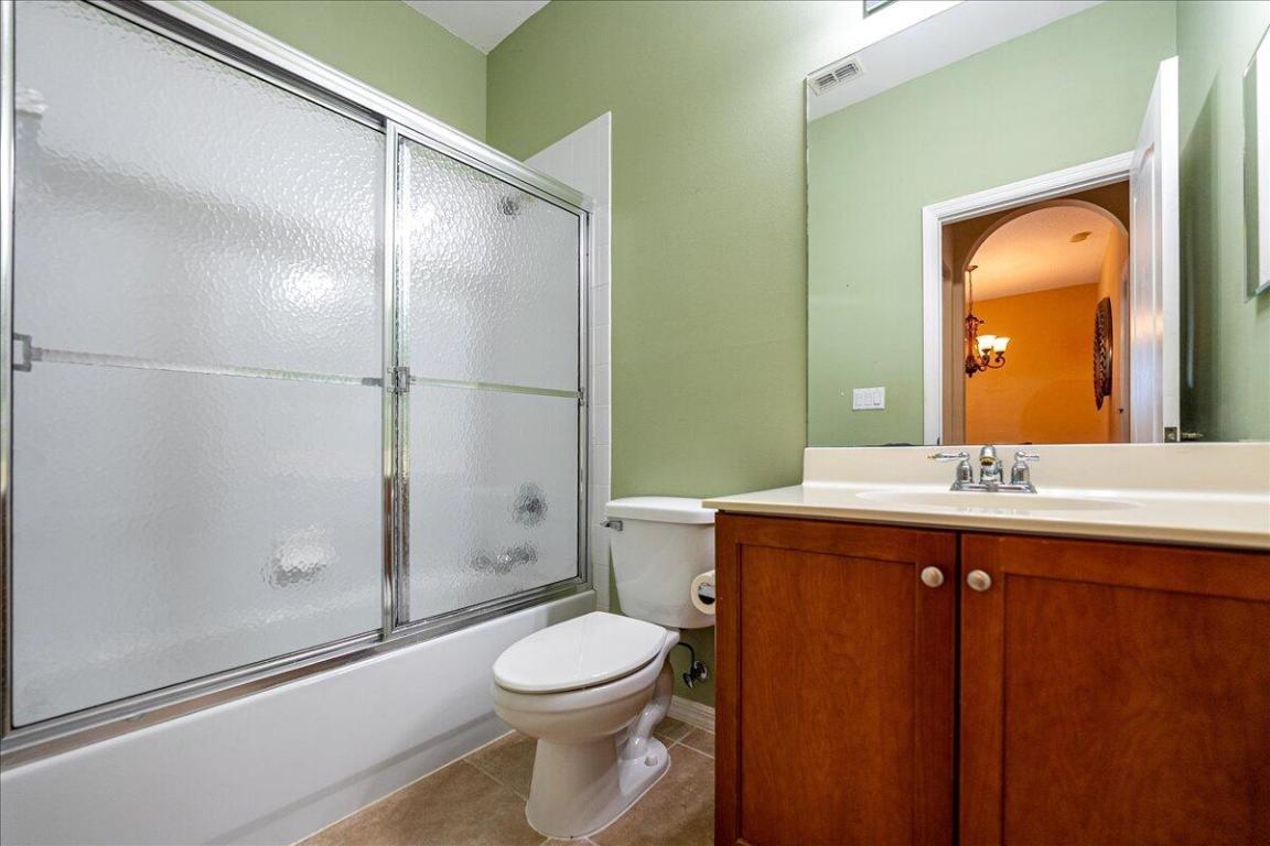 9925 SW Stonegate Drive