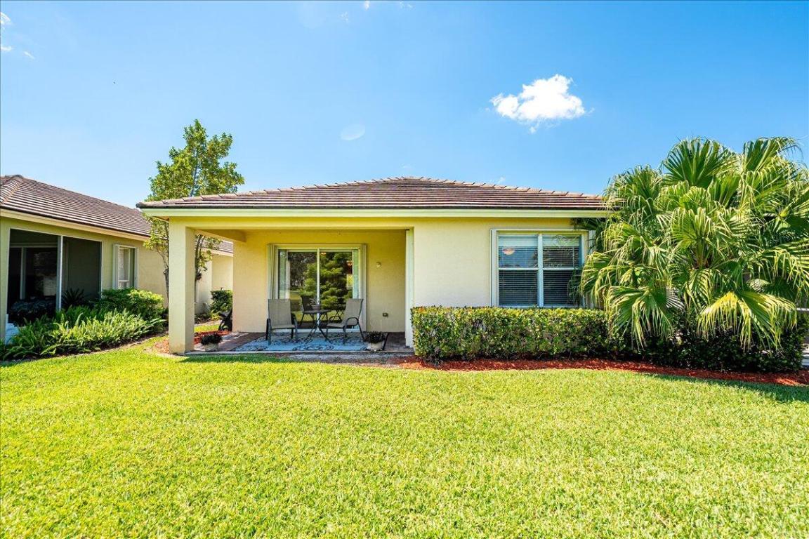 9925 SW Stonegate Drive