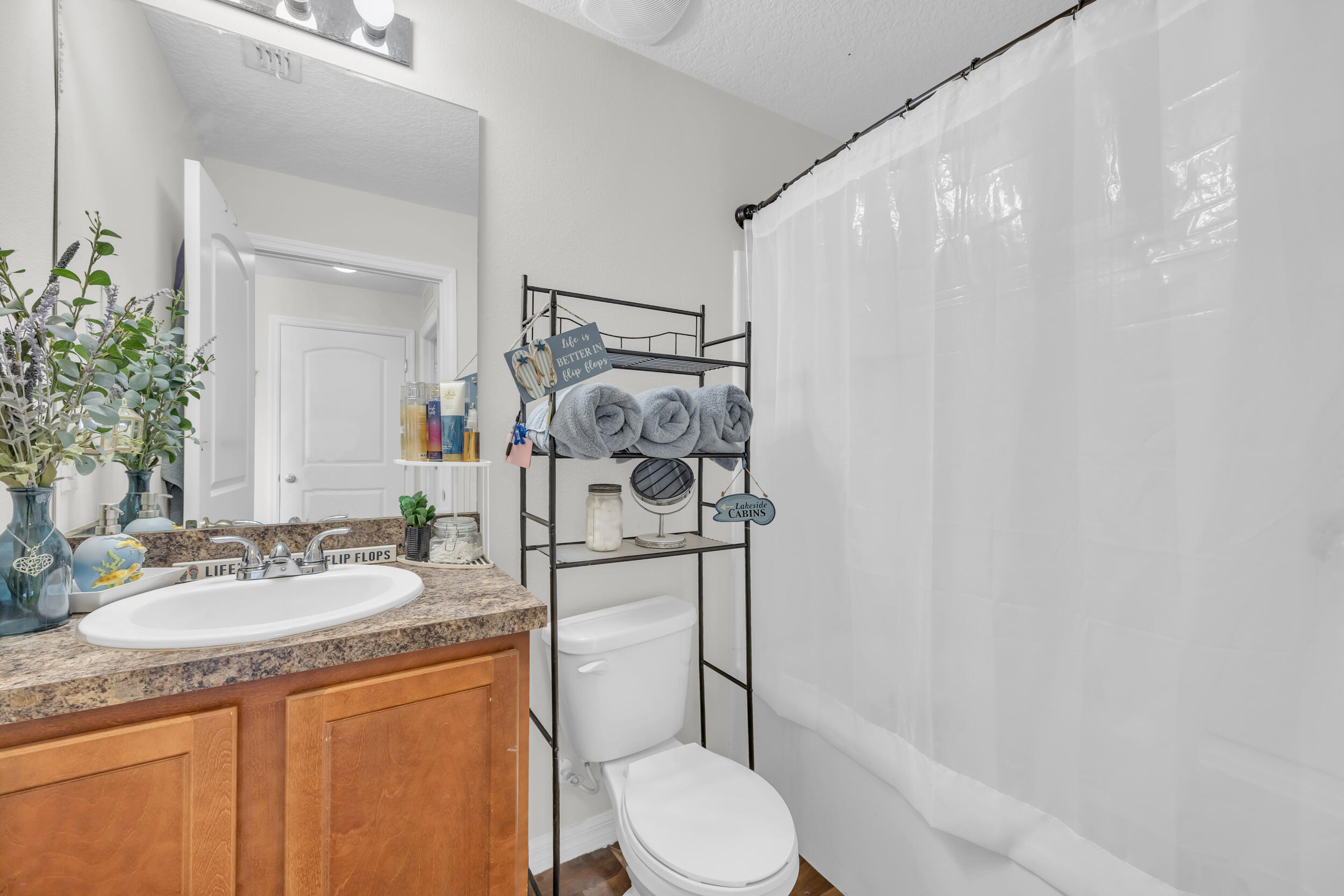 6282 NW Gisela Street