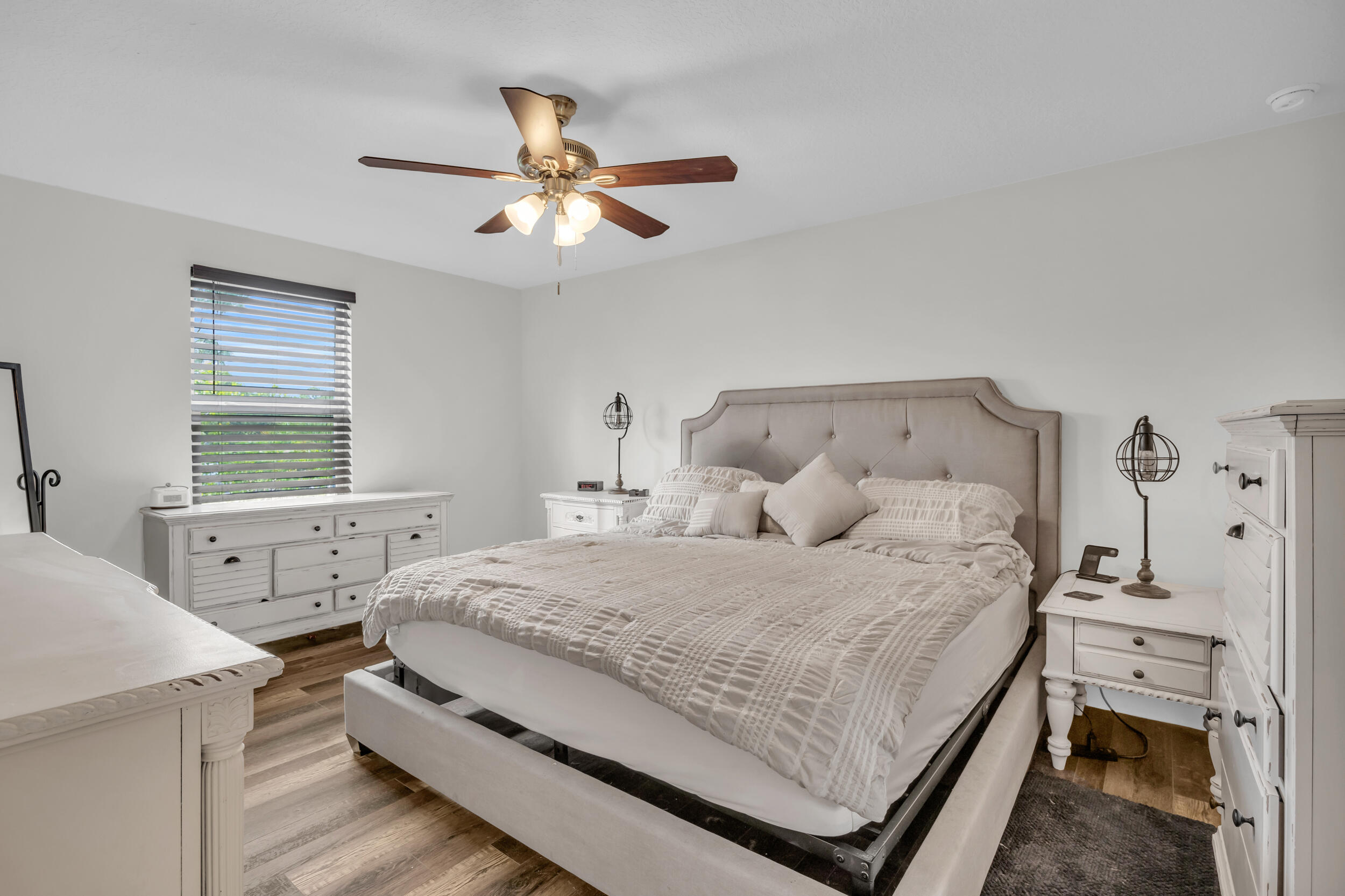 6282 NW Gisela Street