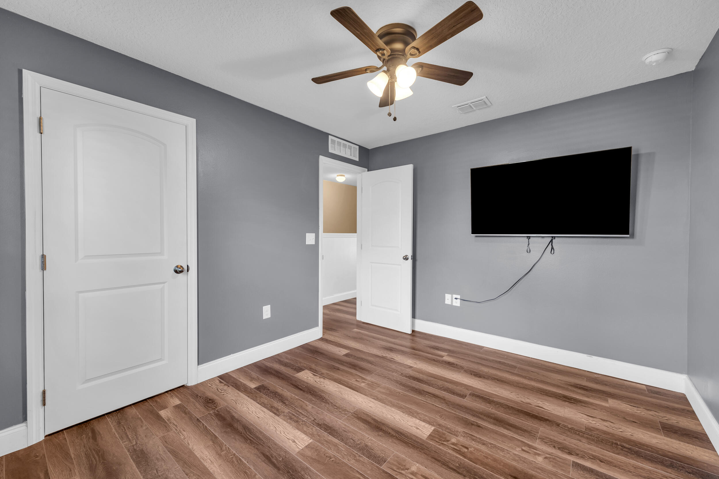 6282 NW Gisela Street