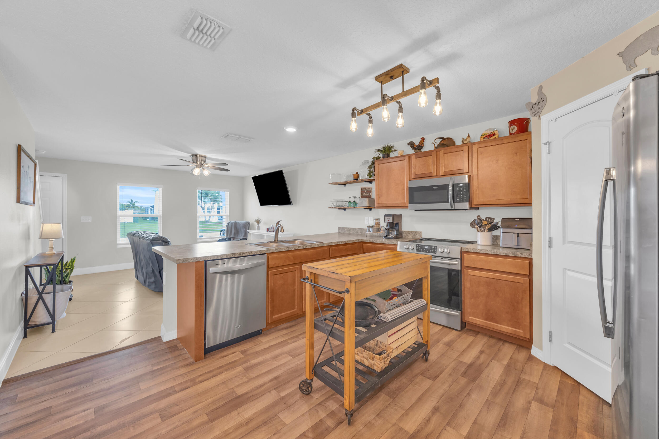 6282 NW Gisela Street